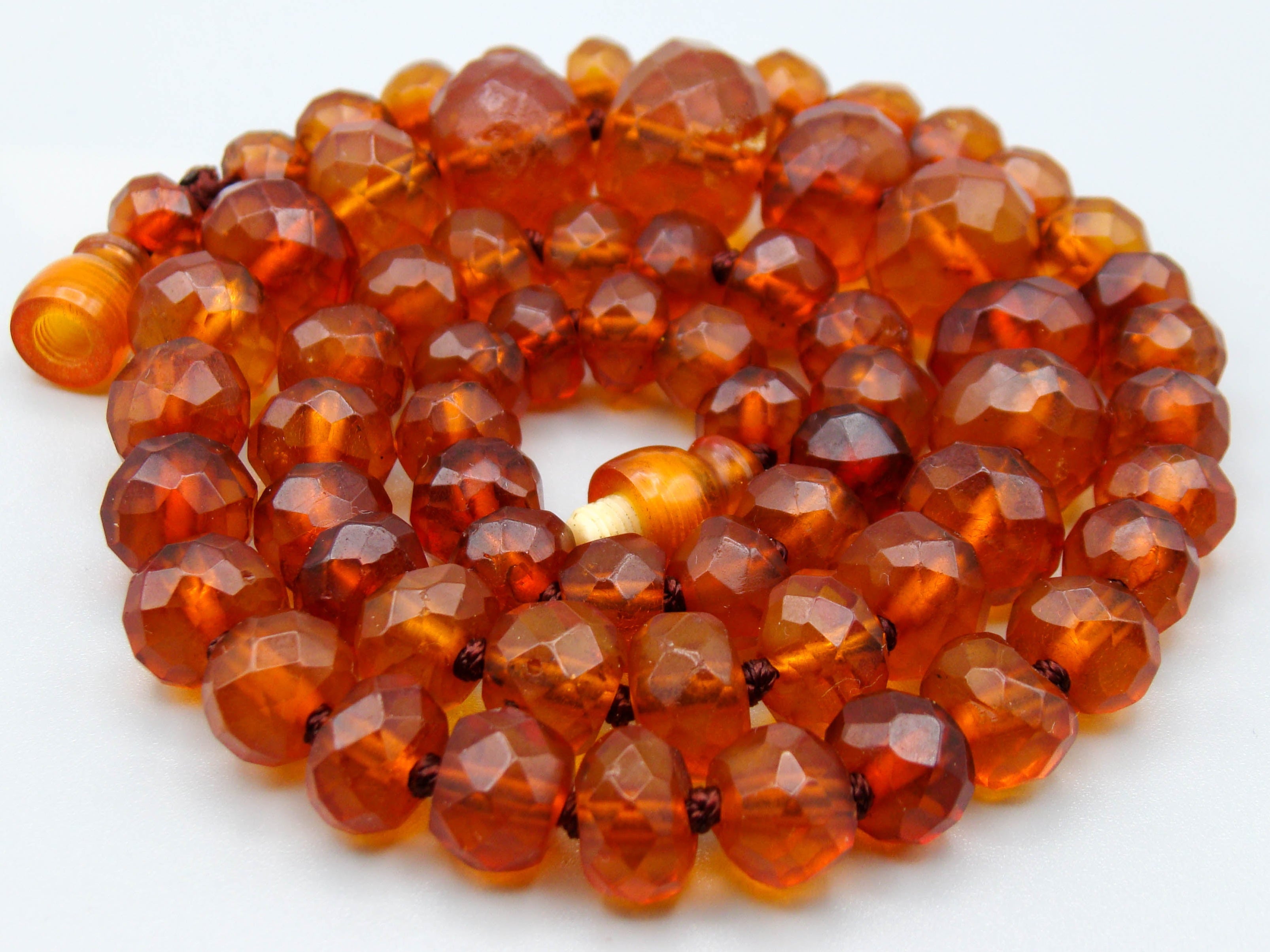 baltic amber, amber, antique, amber beads, Facettiert Amber, amber chain, Rosary beads, مسبحة, Masbaha, Muslim prayer beads حبيت الدورة ,العنبر الهندى