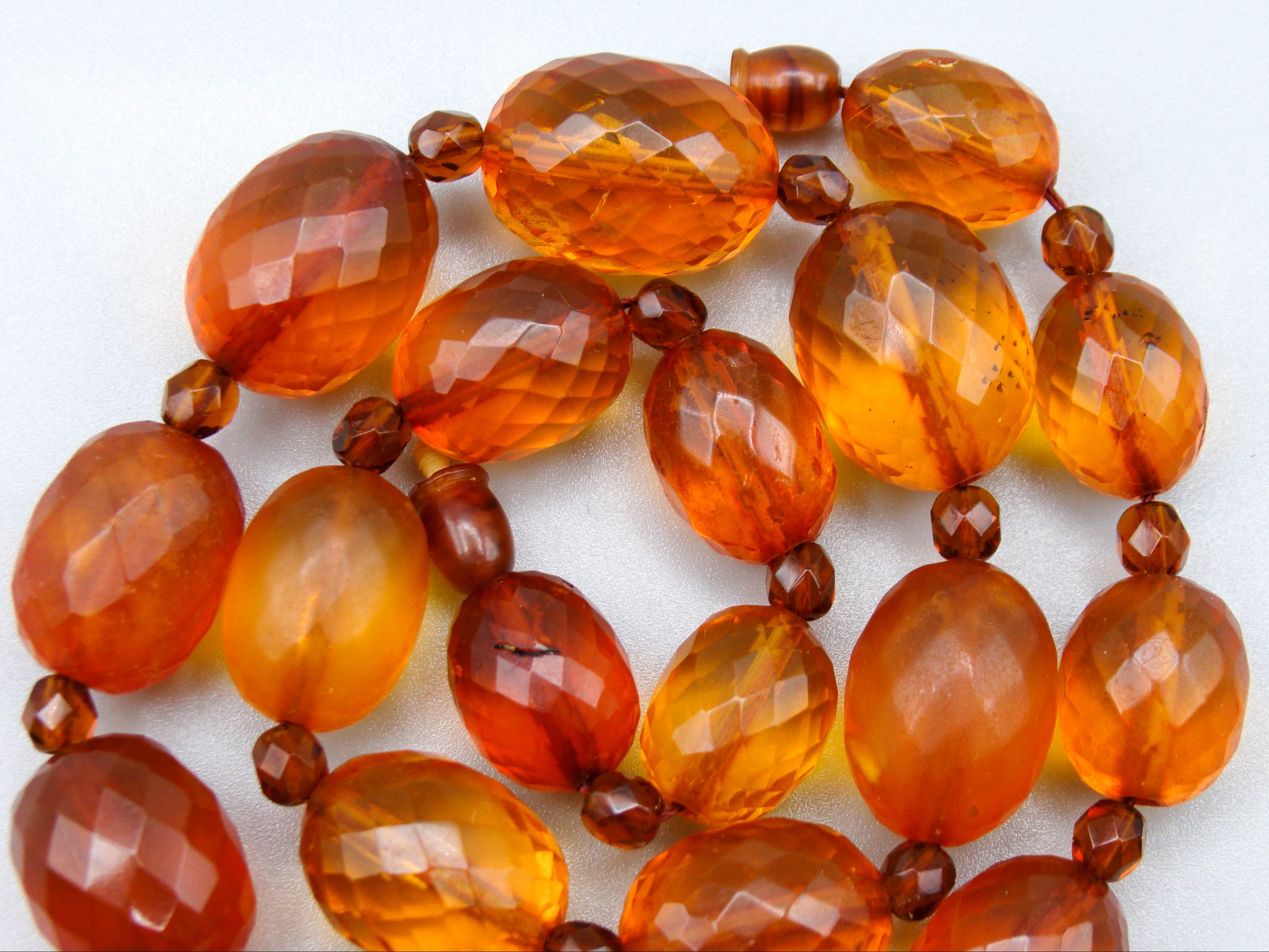baltic amber, amber, antique, amber beads, Facettiert Amber, amber chain, Rosary beads, مسبحة, Masbaha, Muslim prayer beads حبيت الدورة ,العنبر الهندى