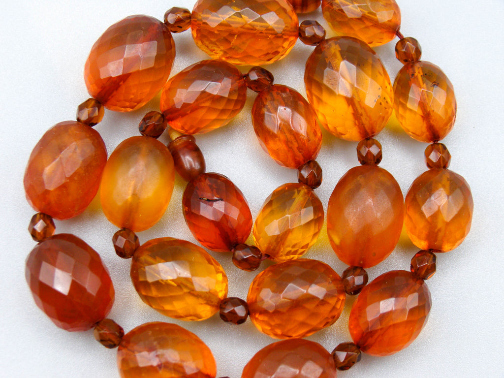 baltic amber, amber, antique, amber beads, Facettiert Amber, amber chain, Rosary beads, مسبحة, Masbaha, Muslim prayer beads حبيت الدورة ,العنبر الهندى