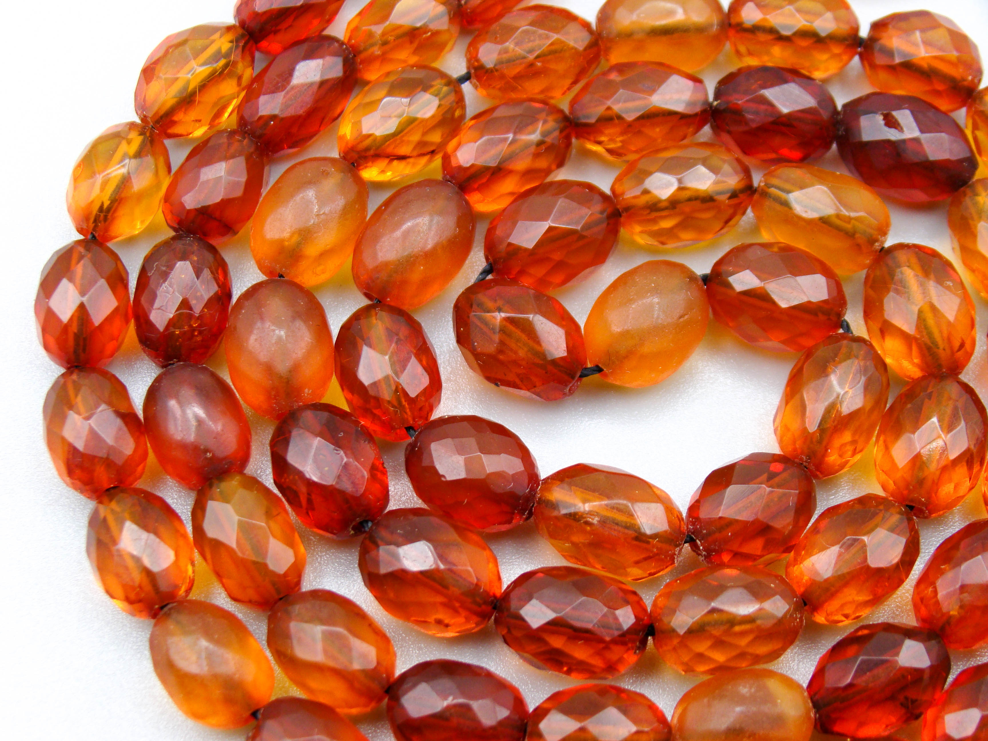 baltic amber, amber, antique, amber beads, Facettiert Amber, amber chain, Rosary beads, مسبحة, Masbaha, Muslim prayer beads حبيت الدورة ,العنبر الهندى