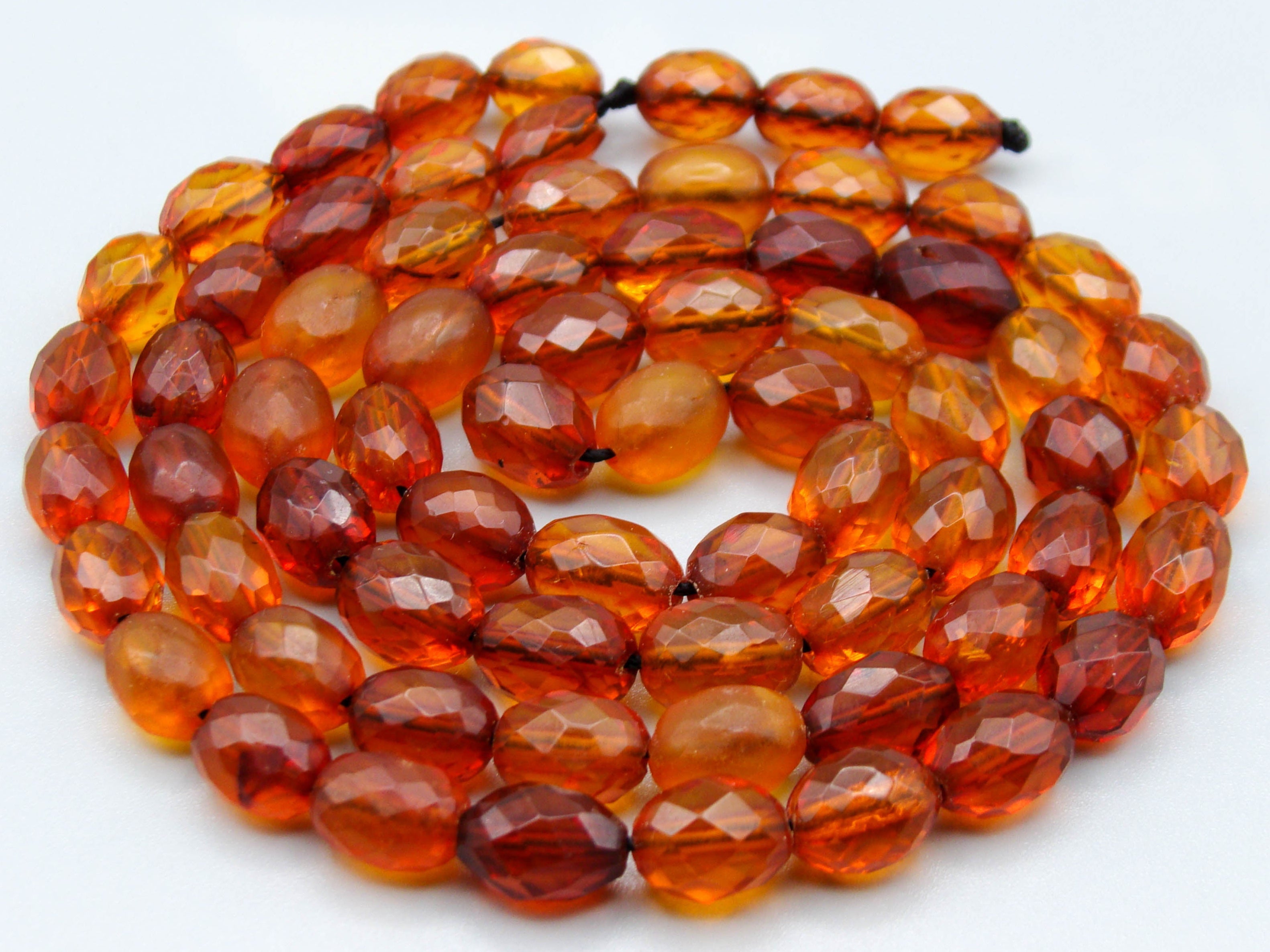 baltic amber, amber, antique, amber beads, Facettiert Amber, amber chain, Rosary beads, مسبحة, Masbaha, Muslim prayer beads حبيت الدورة ,العنبر الهندى