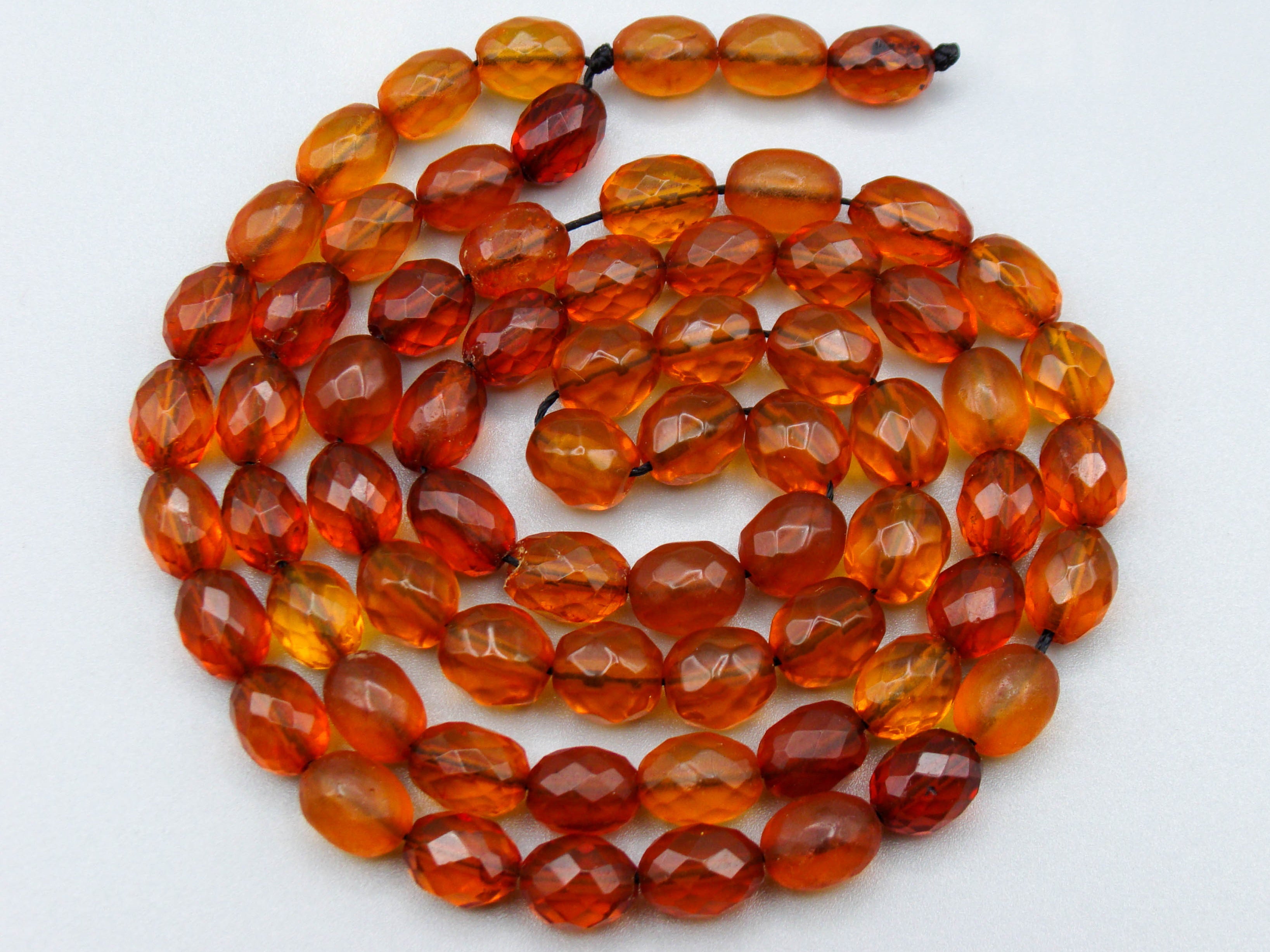 baltic amber, amber, antique, amber beads, Facettiert Amber, amber chain, Rosary beads, مسبحة, Masbaha, Muslim prayer beads حبيت الدورة ,العنبر الهندى