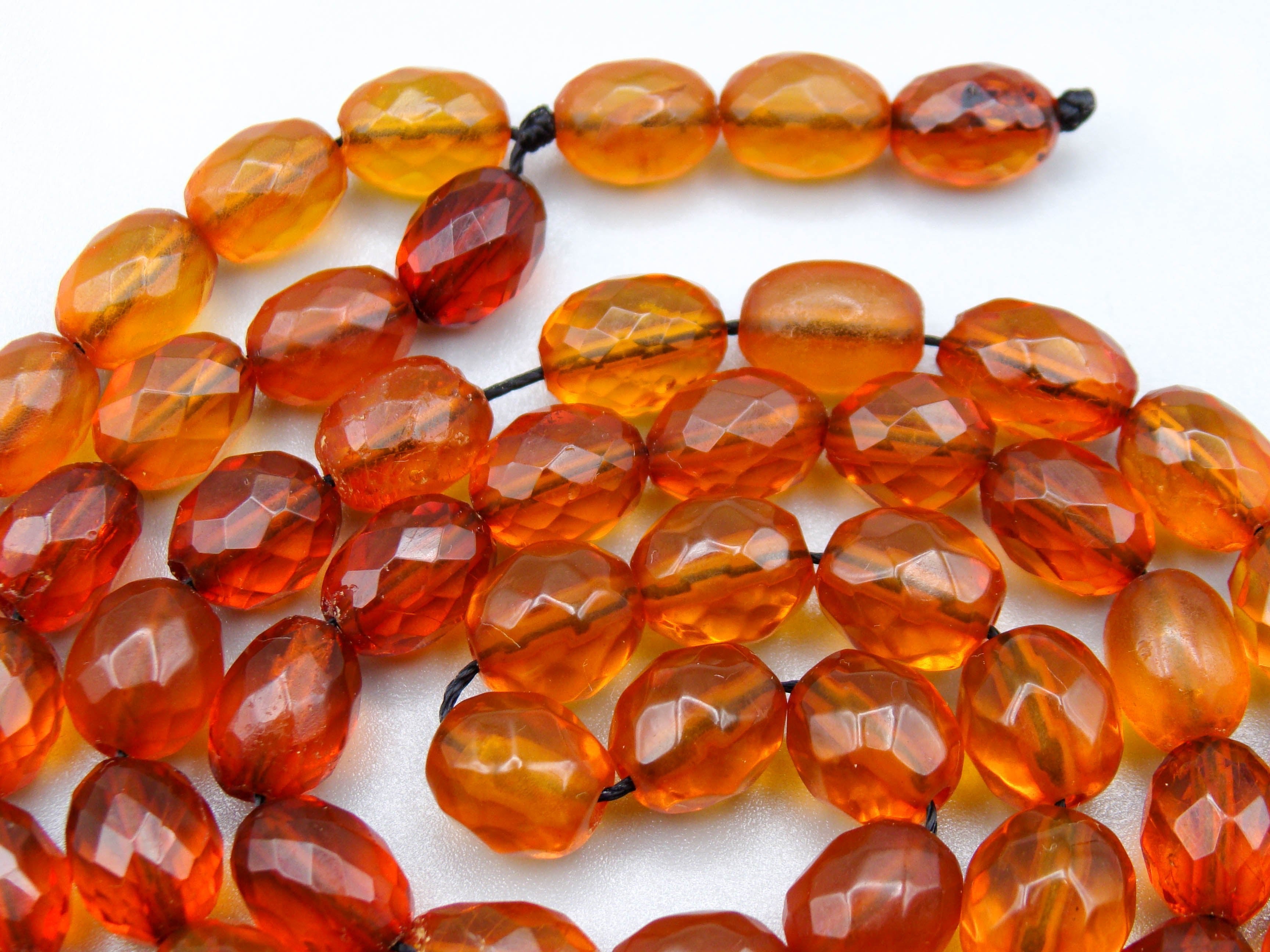 baltic amber, amber, antique, amber beads, Facettiert Amber, amber chain, Rosary beads, مسبحة, Masbaha, Muslim prayer beads حبيت الدورة ,العنبر الهندى