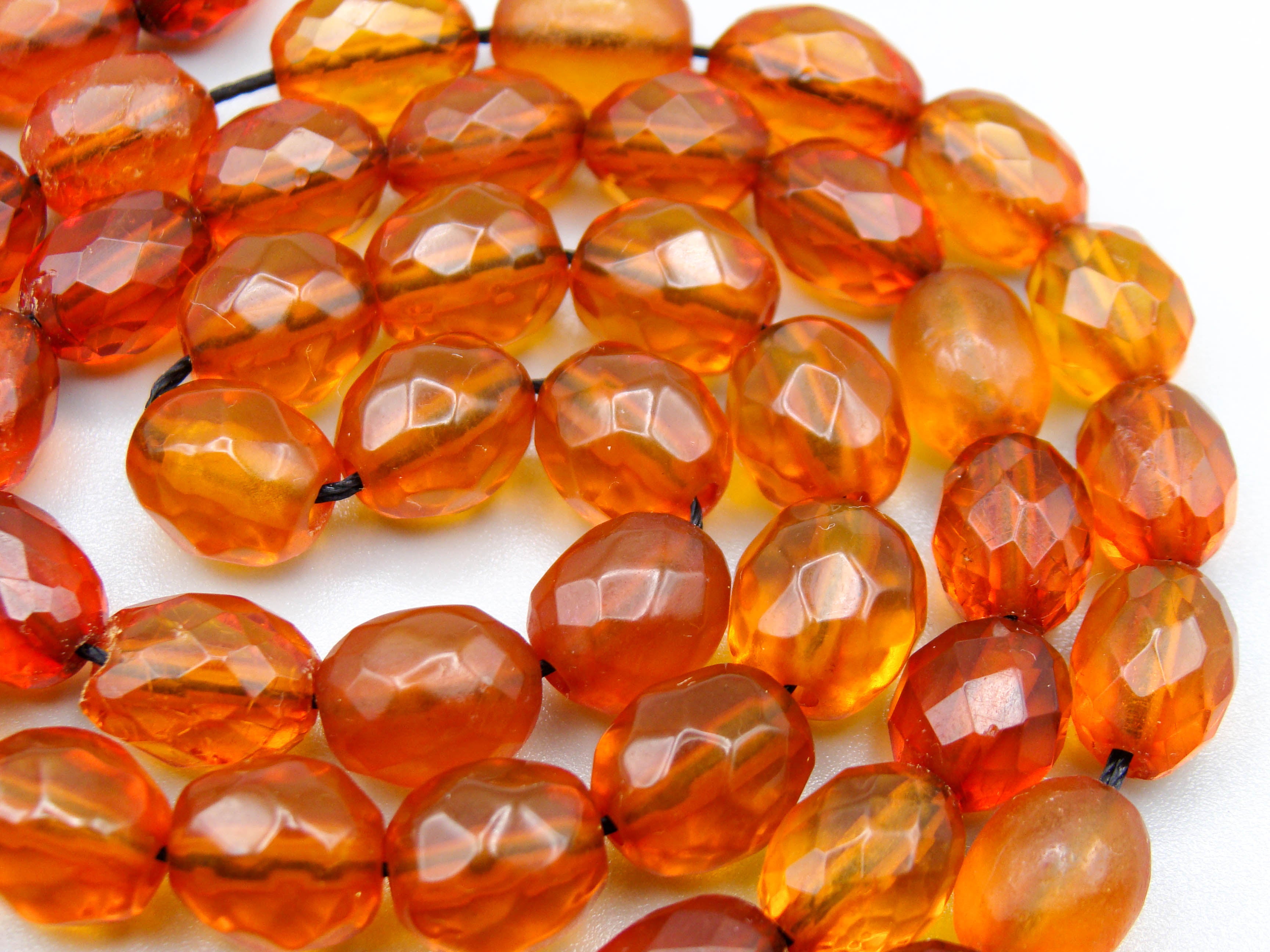 baltic amber, amber, antique, amber beads, Facettiert Amber, amber chain, Rosary beads, مسبحة, Masbaha, Muslim prayer beads حبيت الدورة ,العنبر الهندى