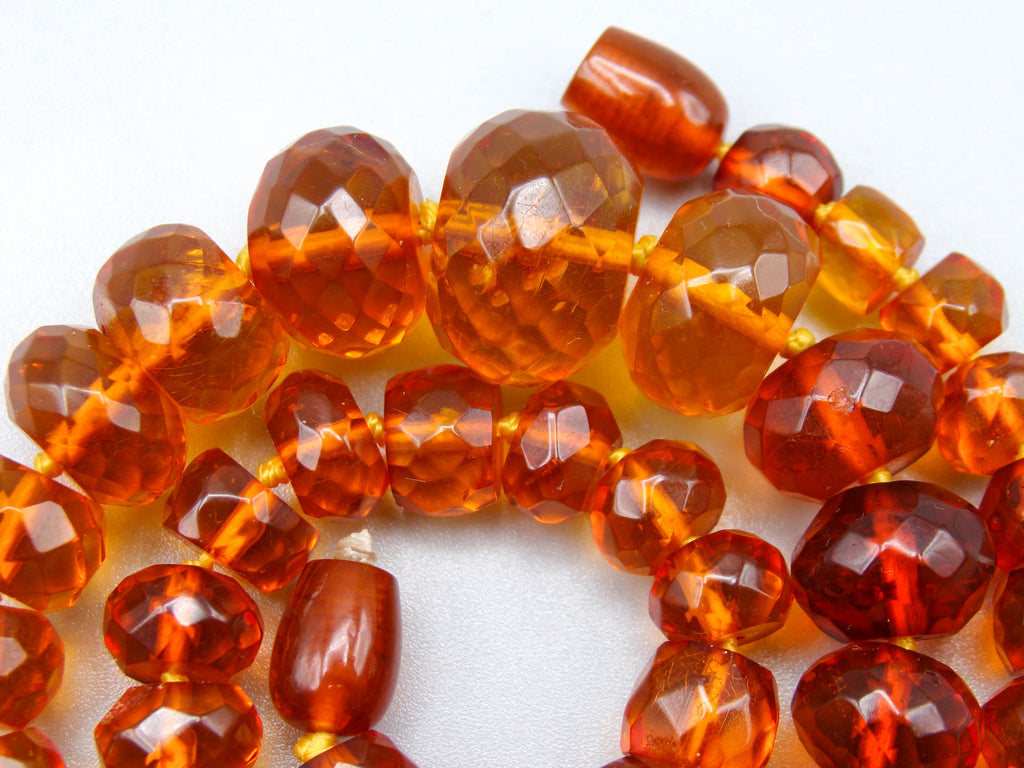 baltic amber, amber, antique, amber beads, Facettiert Amber, amber chain, Rosary beads, مسبحة, Masbaha, Muslim prayer beads حبيت الدورة ,العنبر الهندى