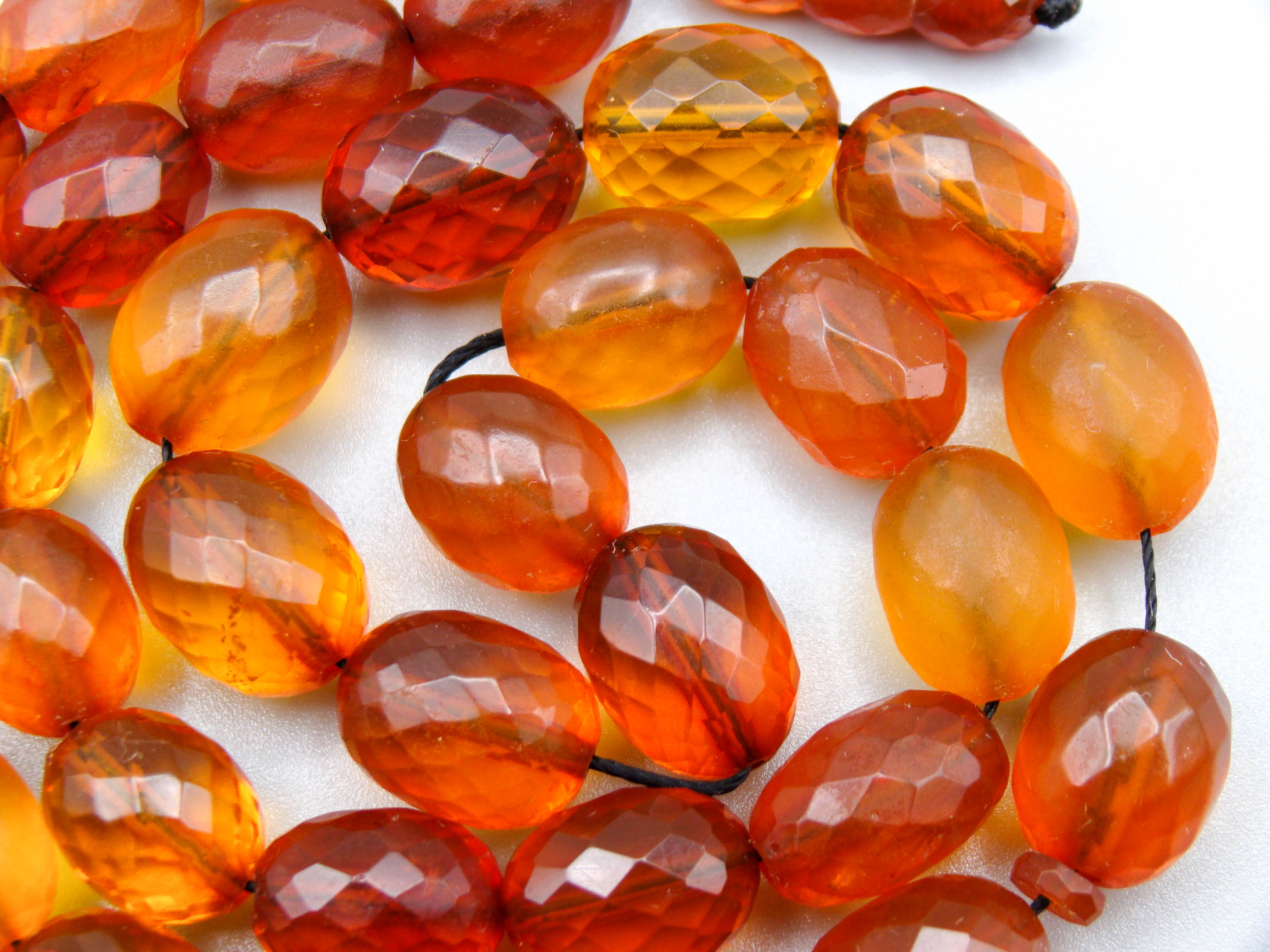 baltic amber, amber, antique, amber beads, Facettiert Amber, amber chain, Rosary beads, مسبحة, Masbaha, Muslim prayer beads حبيت الدورة ,العنبر الهندى