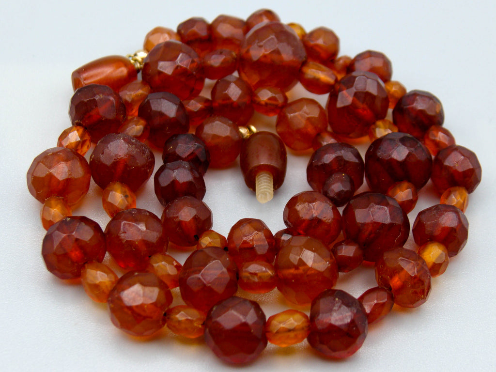 baltic amber, amber, antique, amber beads, Facettiert Amber, amber chain, Rosary beads, مسبحة, Masbaha, Muslim prayer beads حبيت الدورة ,العنبر الهندى