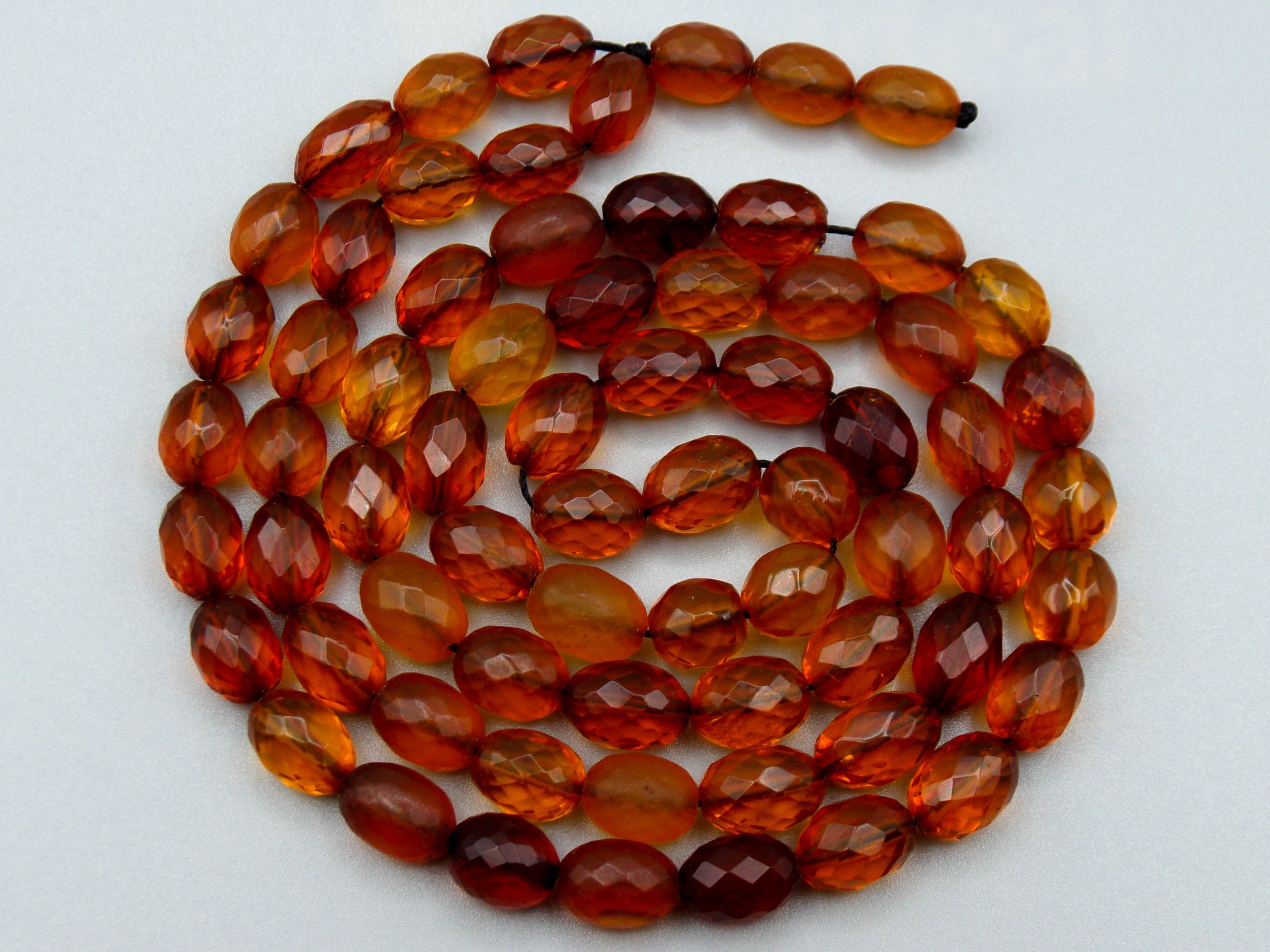 baltic amber, amber, antique, amber beads, Facettiert Amber, amber chain, Rosary beads, مسبحة, Masbaha, Muslim prayer beads حبيت الدورة ,العنبر الهندى