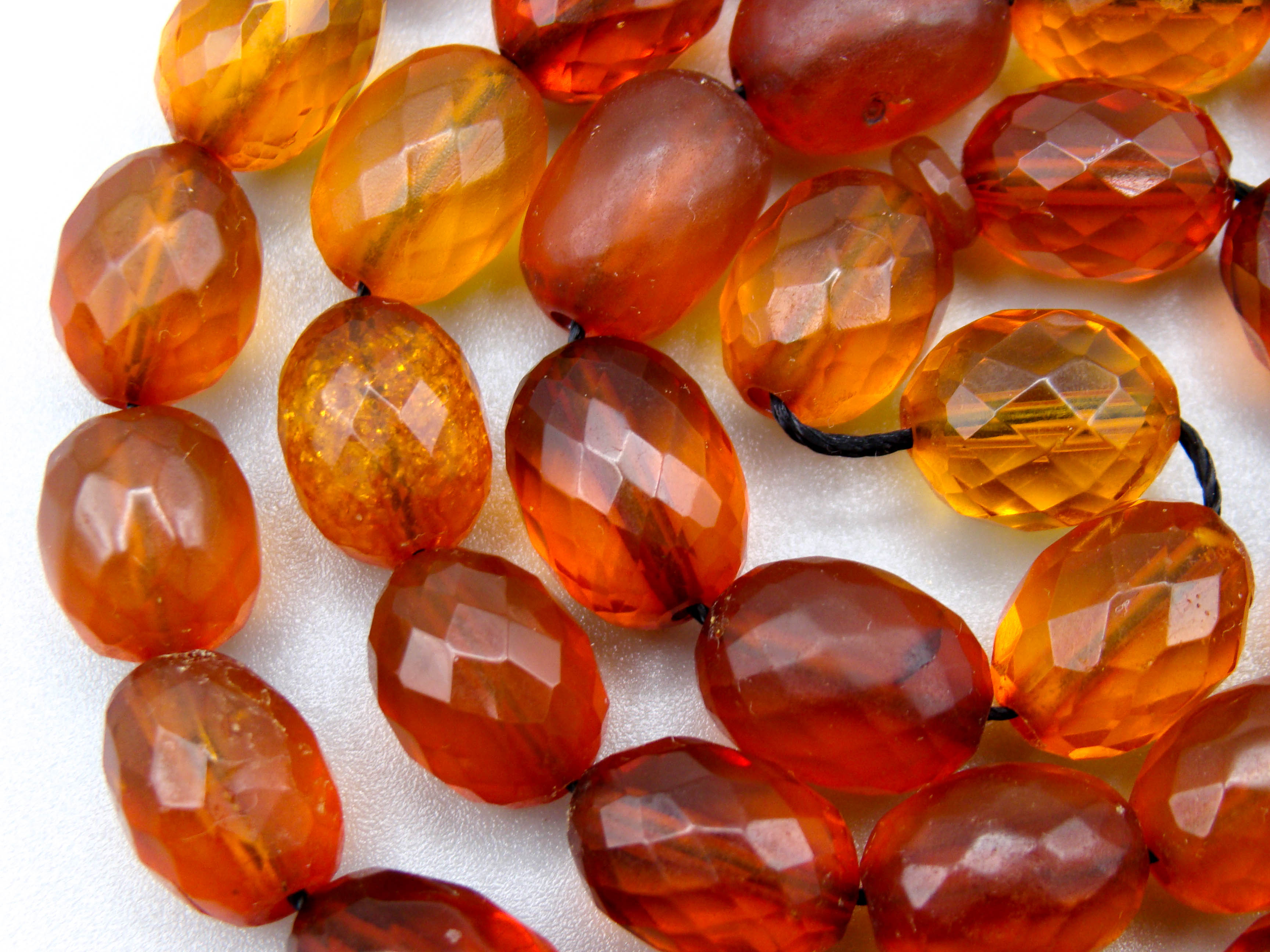 baltic amber, amber, antique, amber beads, Facettiert Amber, amber chain, Rosary beads, مسبحة, Masbaha, Muslim prayer beads حبيت الدورة ,العنبر الهندى