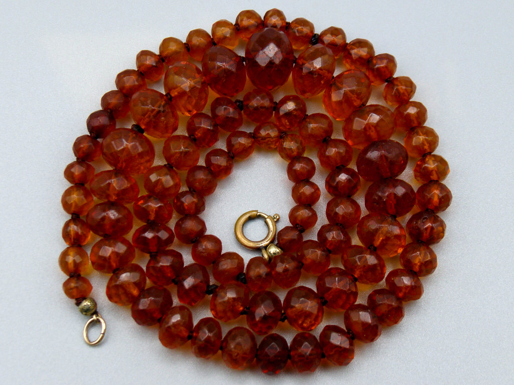 baltic amber, amber, antique, amber beads, Facettiert Amber, amber chain, Rosary beads, مسبحة, Masbaha, Muslim prayer beads حبيت الدورة ,العنبر الهندى