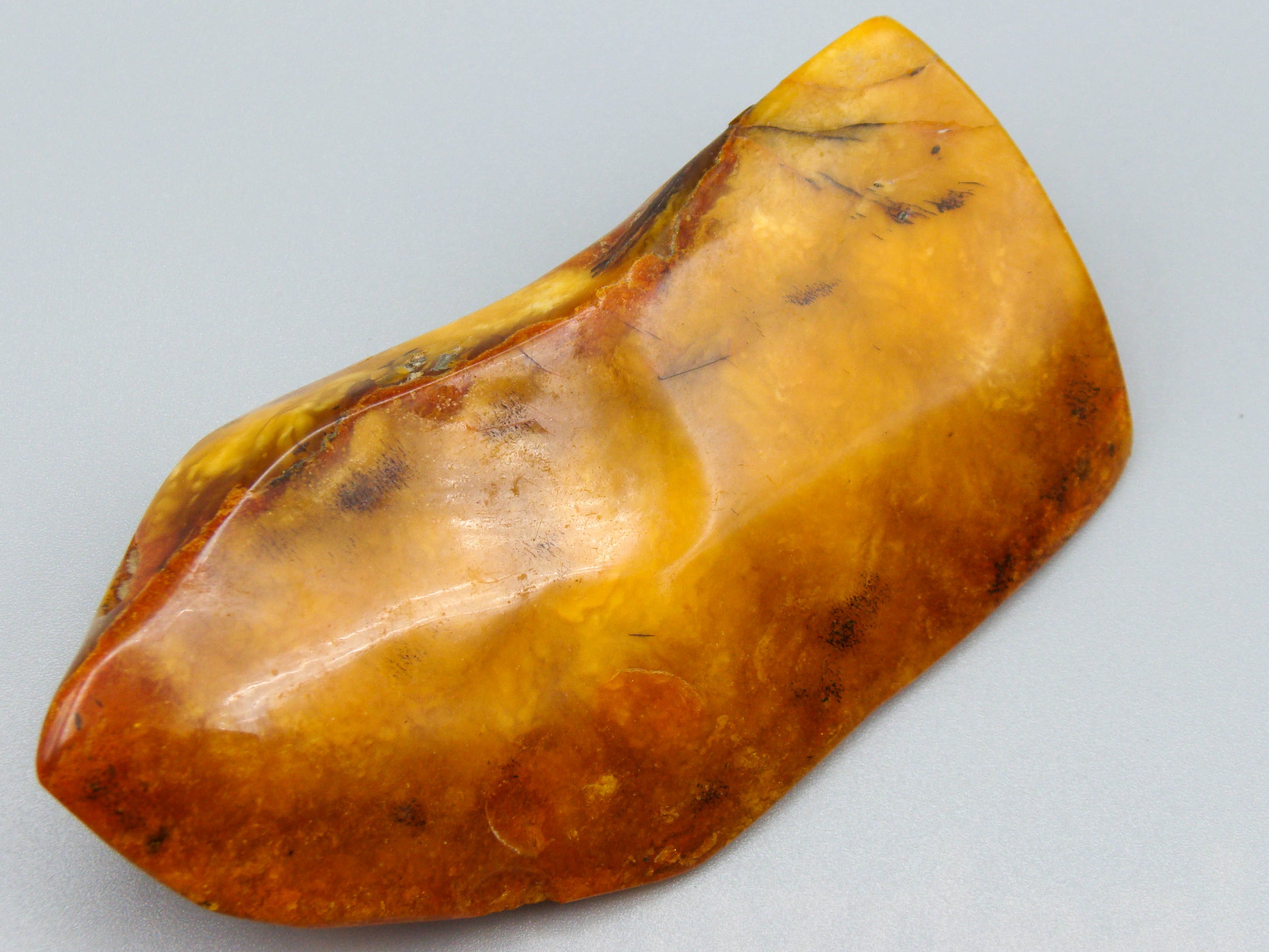 baltic amber, amber, antique, amber beads, egg Yolk, amber Raw Stone, Rosary beads, مسبحة, Masbaha, Muslim prayer beads حبيت الدورة ,العنبر الهندى