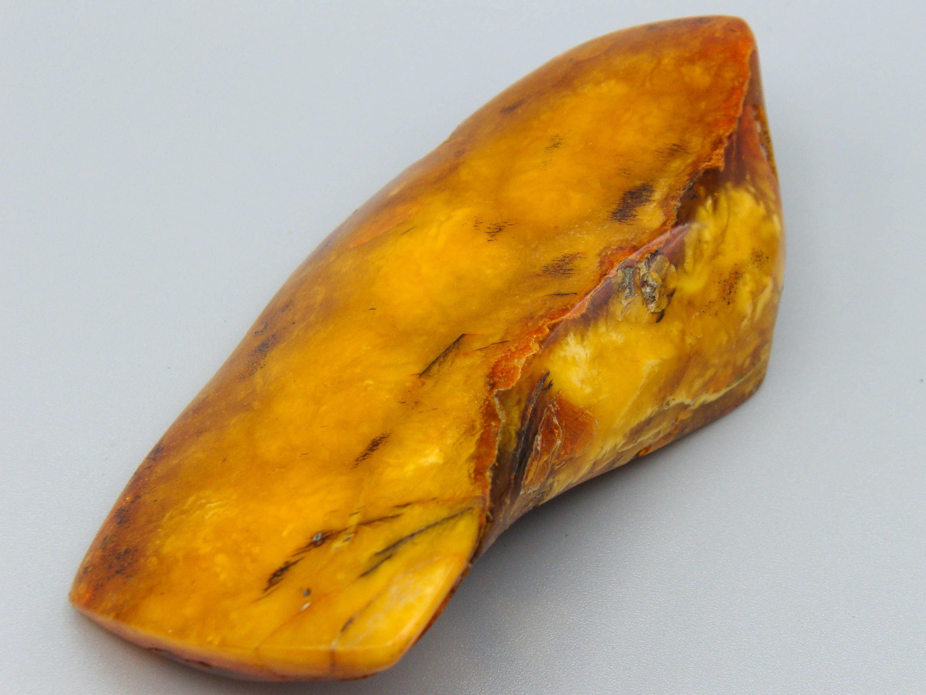 baltic amber, amber, antique, amber beads, egg Yolk, amber Raw Stone, Rosary beads, مسبحة, Masbaha, Muslim prayer beads حبيت الدورة ,العنبر الهندى
