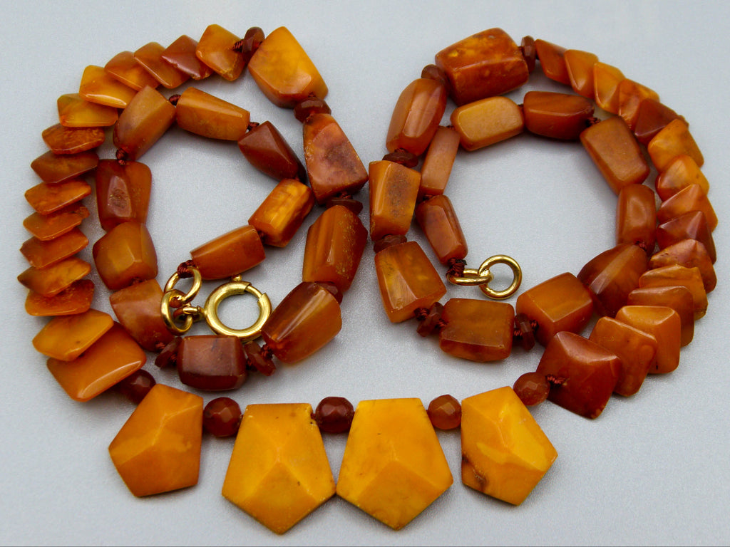 baltic amber, amber, antique, amber beads, egg Yolk, amber chain, Rosary beads, مسبحة, Masbaha, Muslim prayer beads حبيت الدورة ,العنبر الهندى