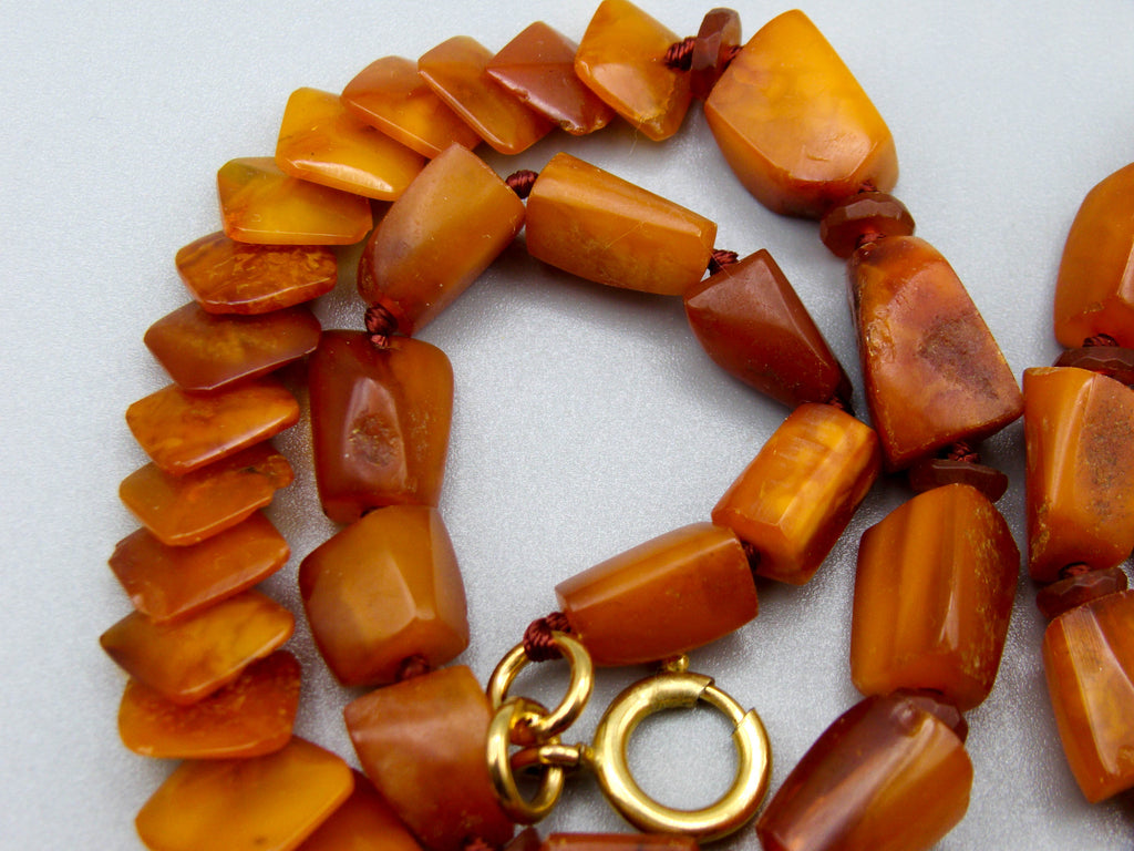 baltic amber, amber, antique, amber beads, egg Yolk, amber chain, Rosary beads, مسبحة, Masbaha, Muslim prayer beads حبيت الدورة ,العنبر الهندى