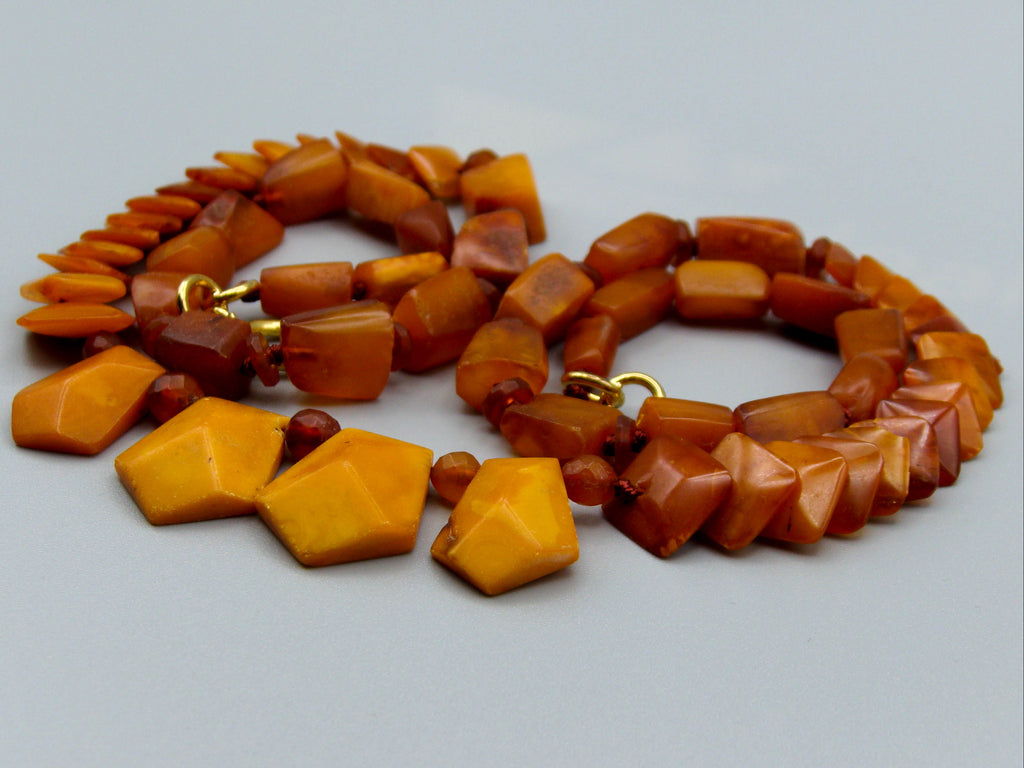 baltic amber, amber, antique, amber beads, egg Yolk, amber chain, Rosary beads, مسبحة, Masbaha, Muslim prayer beads حبيت الدورة ,العنبر الهندى