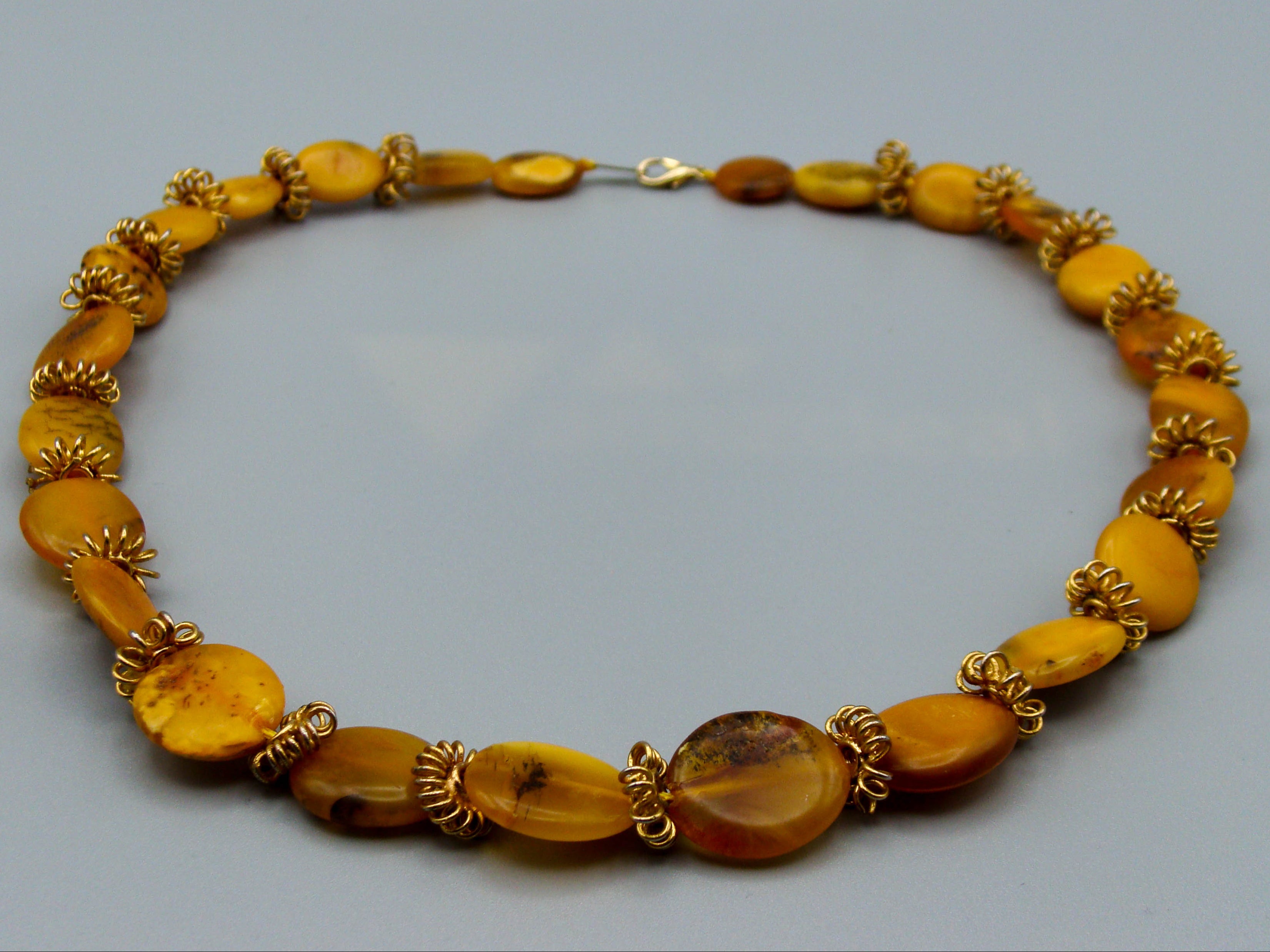 baltic amber, amber, antique, amber beads, egg Yolk, amber chain, Rosary beads, مسبحة, Masbaha, Muslim prayer beads حبيت الدورة ,العنبر الهندى