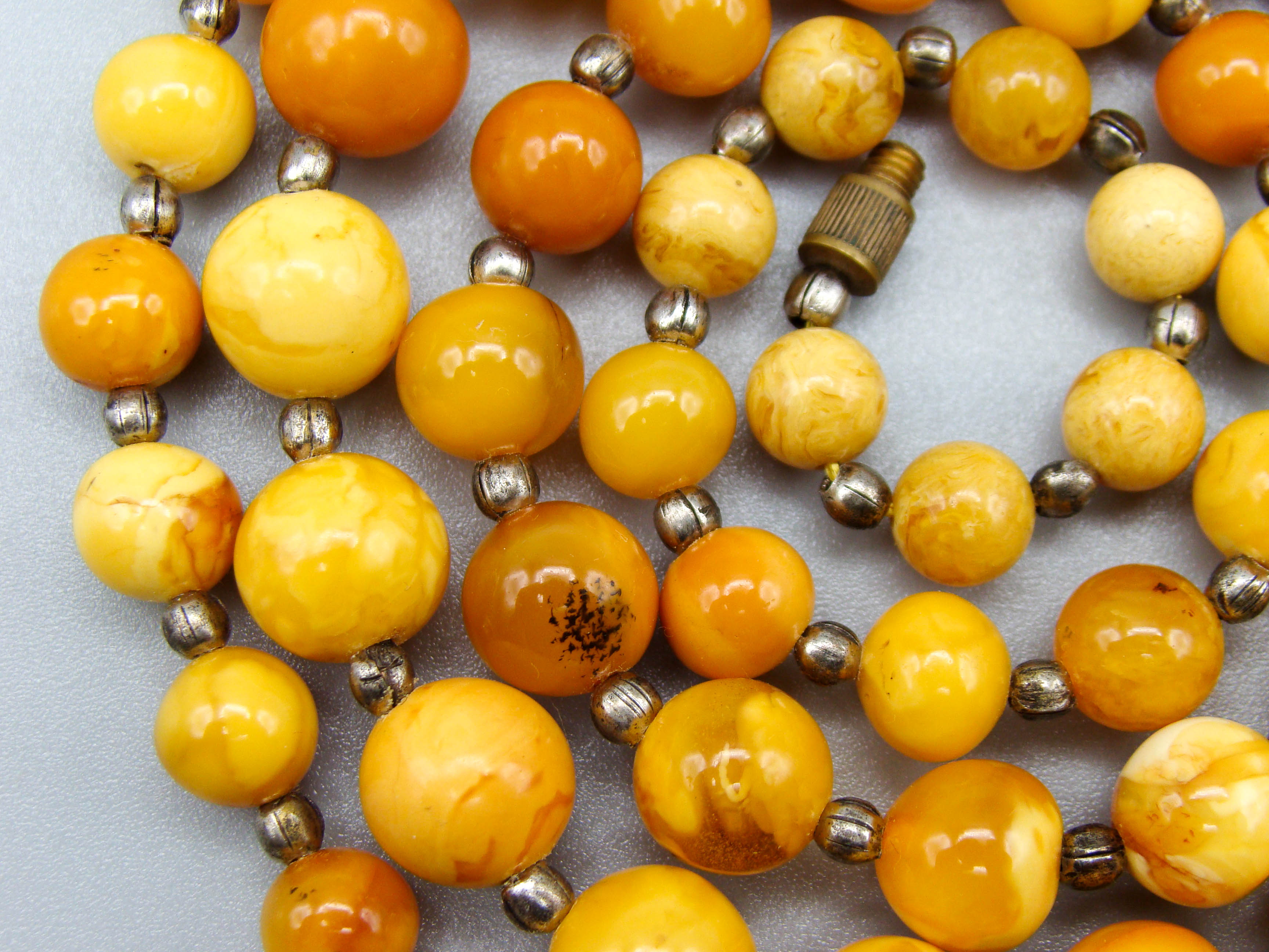 Baltic Natural Amber Necklace - Kingdom of Antique Arts