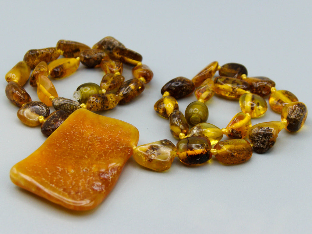 baltic amber, amber, antique, amber beads, egg Yolk, amber chain, Rosary beads, مسبحة, Masbaha, Muslim prayer beads حبيت الدورة ,العنبر الهندى