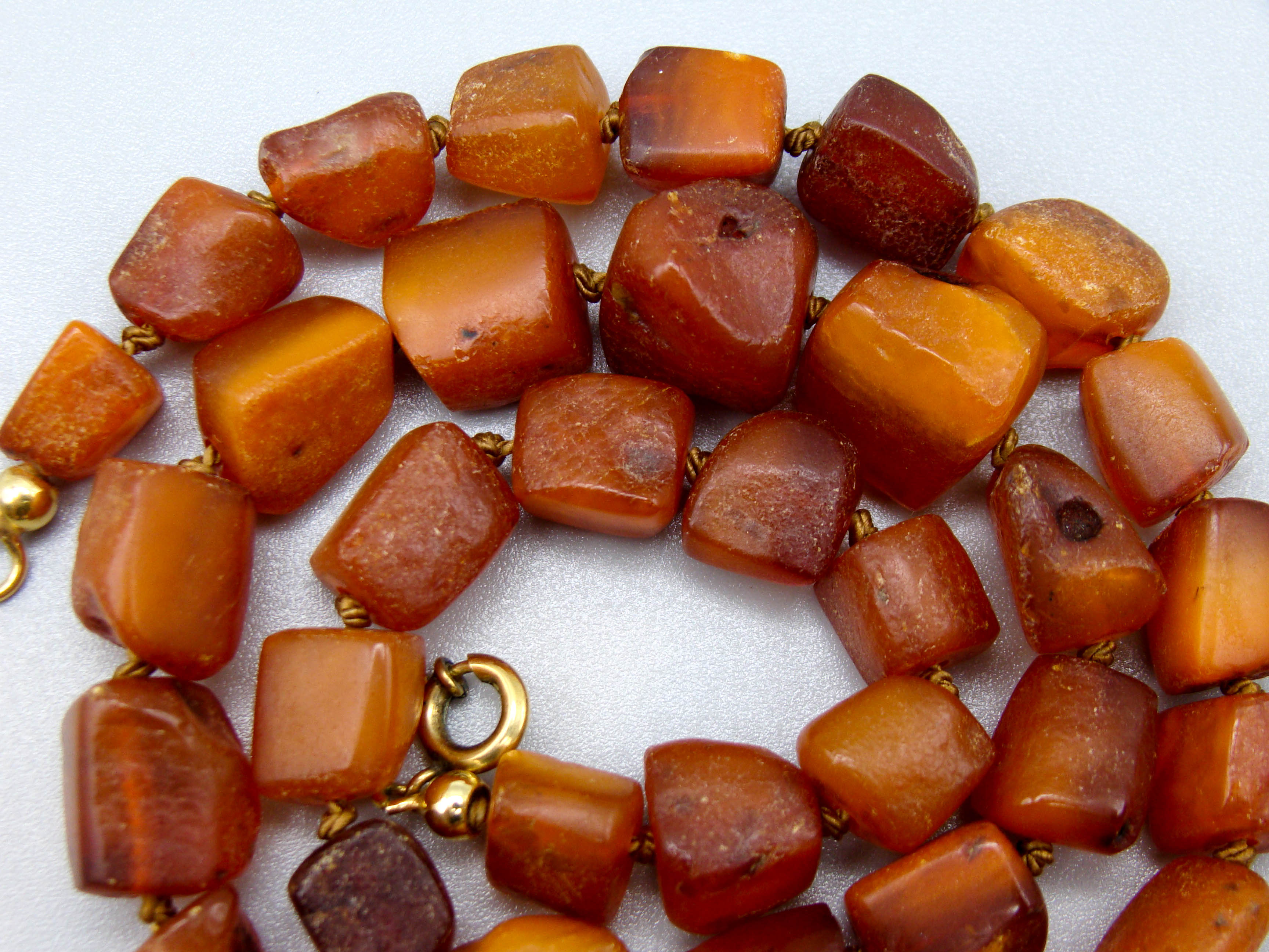baltic amber, amber, antique, amber beads, egg Yolk, amber chain, Rosary beads, مسبحة, Masbaha, Muslim prayer beads حبيت الدورة ,العنبر الهندى