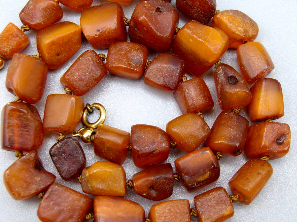 baltic amber, amber, antique, amber beads, egg Yolk, amber chain, Rosary beads, مسبحة, Masbaha, Muslim prayer beads حبيت الدورة ,العنبر الهندى