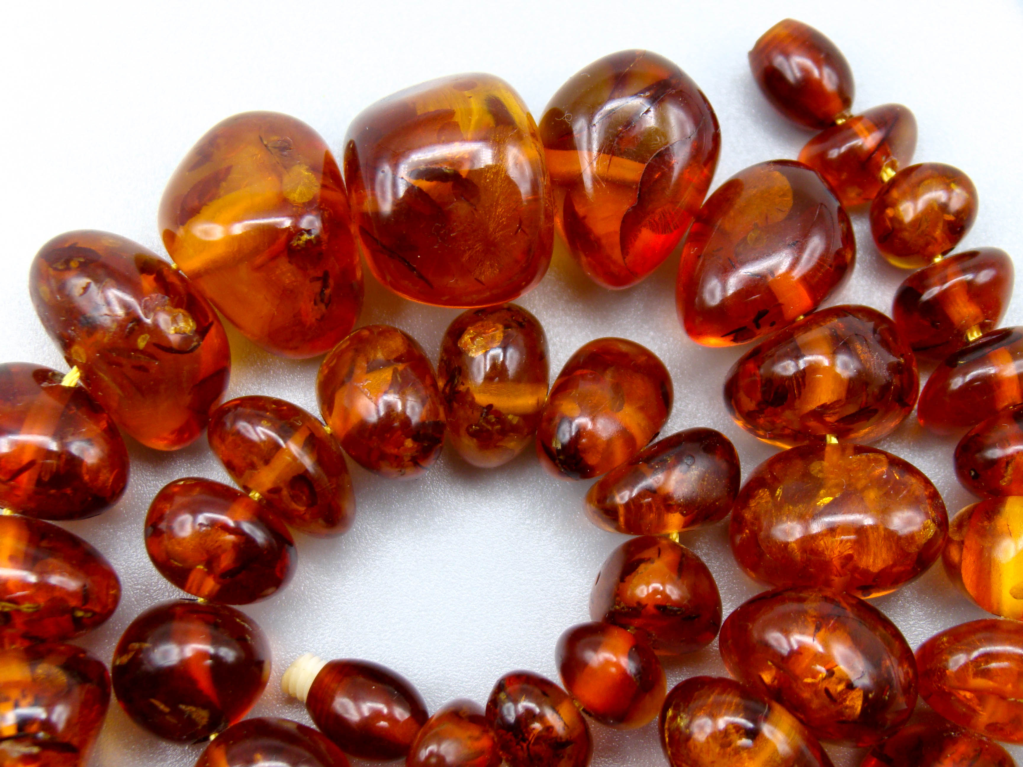baltic amber, amber, antique, amber beads, egg Yolk, amber chain, Rosary beads, مسبحة, Masbaha, Muslim prayer beads حبيت الدورة ,العنبر الهندى