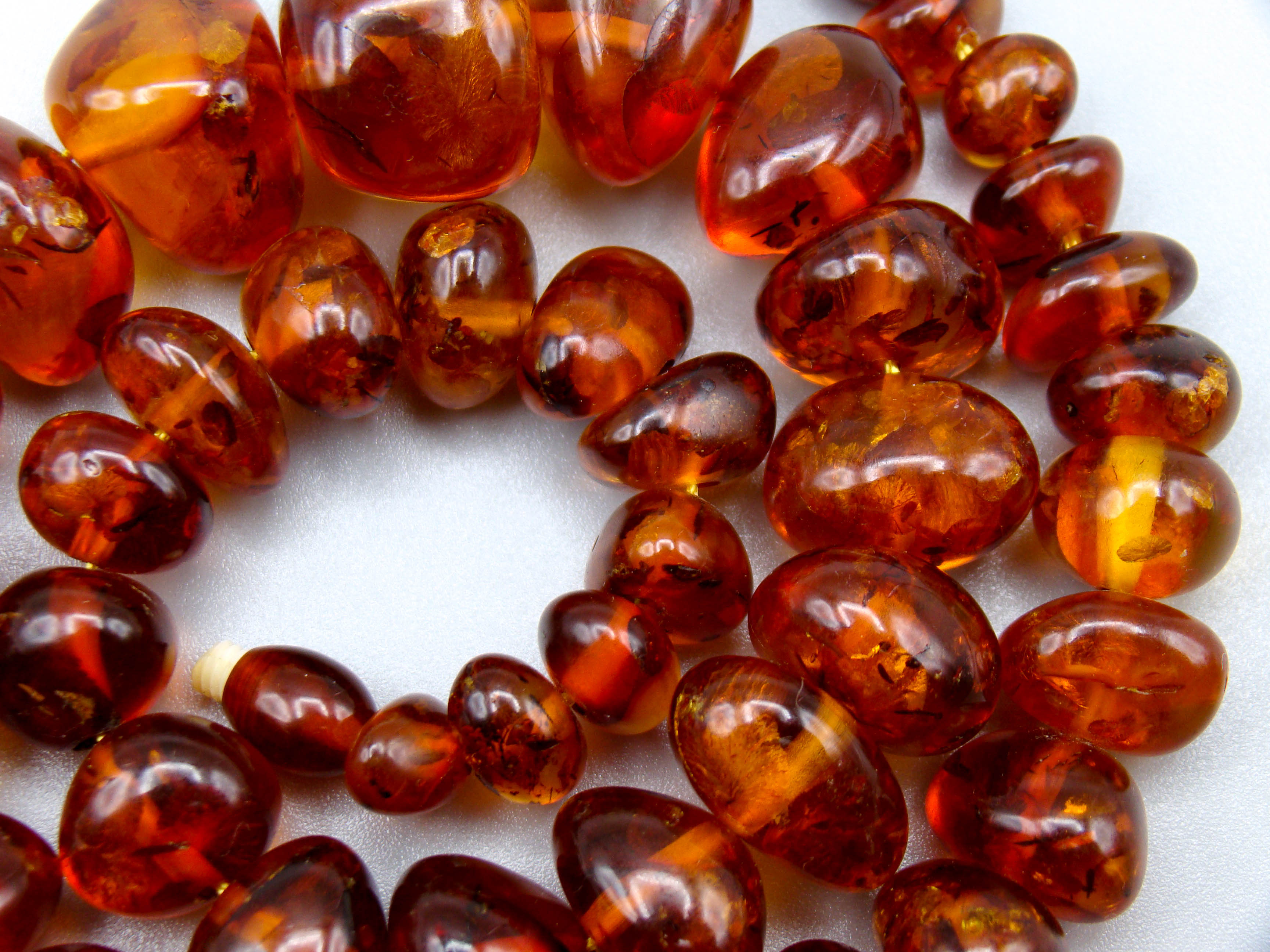 baltic amber, amber, antique, amber beads, egg Yolk, amber chain, Rosary beads, مسبحة, Masbaha, Muslim prayer beads حبيت الدورة ,العنبر الهندى