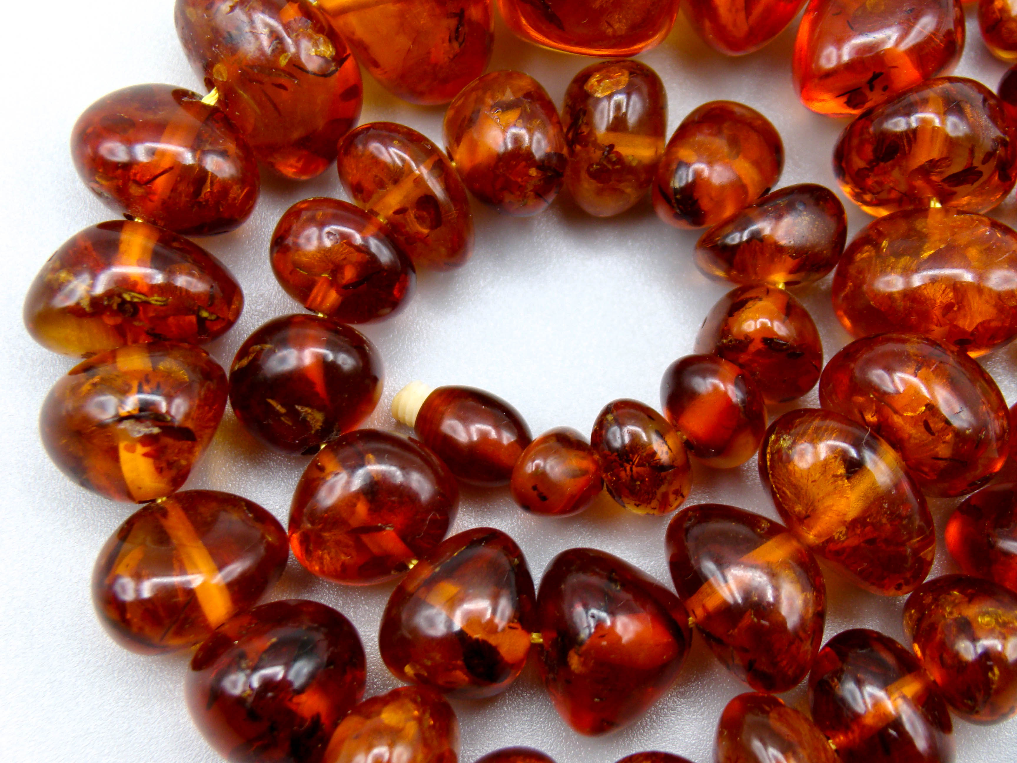 baltic amber, amber, antique, amber beads, egg Yolk, amber chain, Rosary beads, مسبحة, Masbaha, Muslim prayer beads حبيت الدورة ,العنبر الهندى