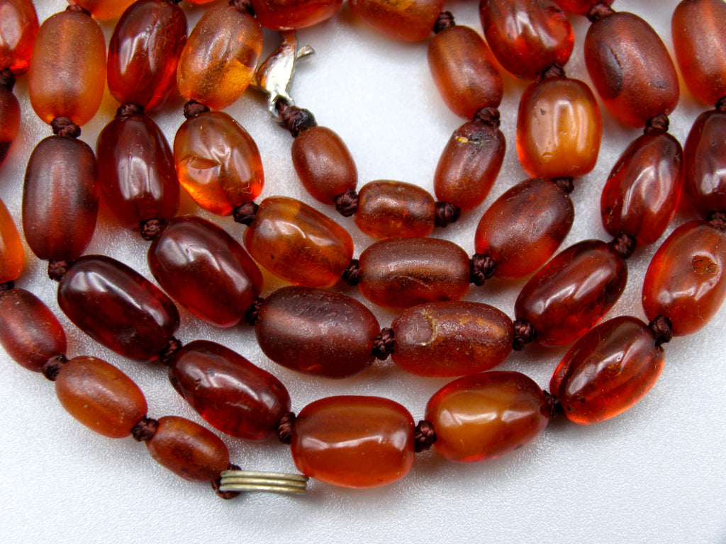 baltic amber, amber, antique, amber beads, egg Yolk, amber chain, Rosary beads, مسبحة, Masbaha, Muslim prayer beads حبيت الدورة ,العنبر الهندى