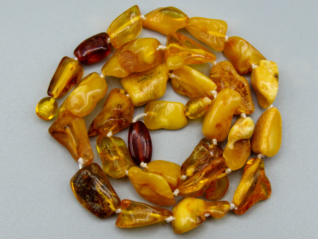 baltic amber, amber, antique, amber beads, egg Yolk, amber chain, Rosary beads, مسبحة, Masbaha, Muslim prayer beads حبيت الدورة ,العنبر الهندى