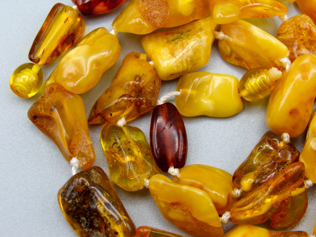 baltic amber, amber, antique, amber beads, egg Yolk, amber chain, Rosary beads, مسبحة, Masbaha, Muslim prayer beads حبيت الدورة ,العنبر الهندى
