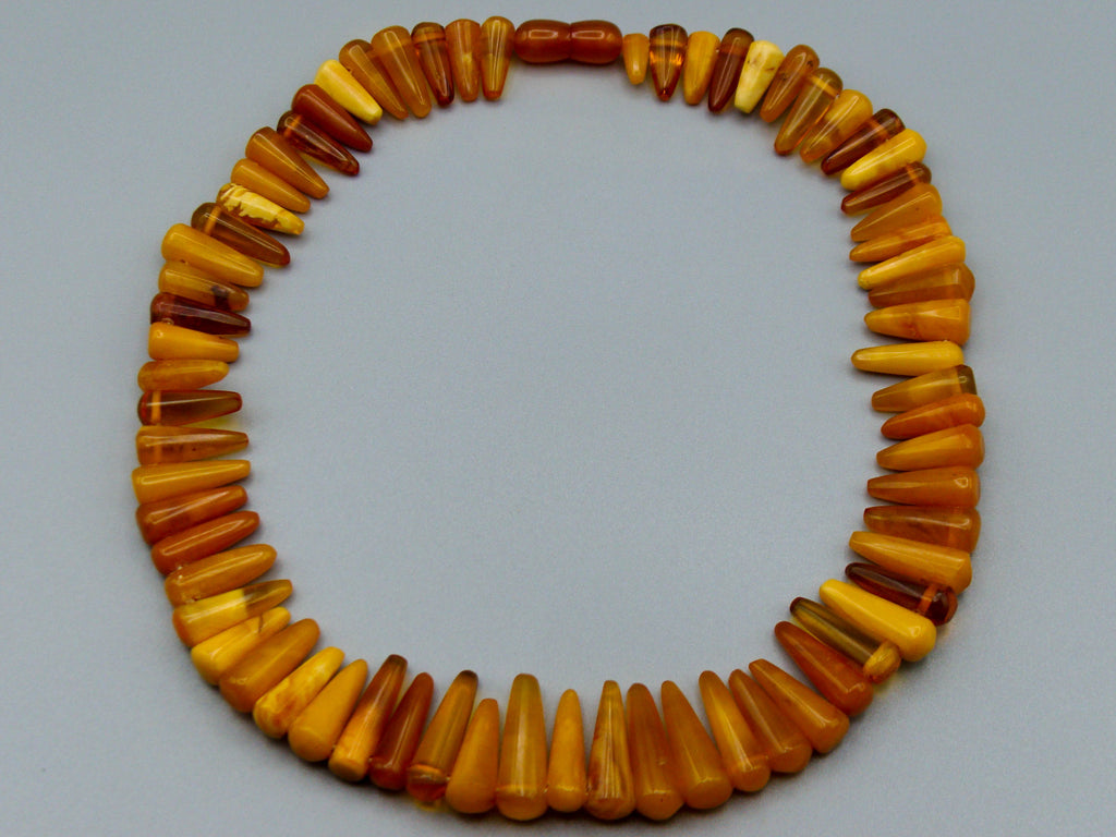 baltic amber, amber, antique, amber beads, egg Yolk, amber chain, Rosary beads, مسبحة, Masbaha, Muslim prayer beads حبيت الدورة ,العنبر الهندى