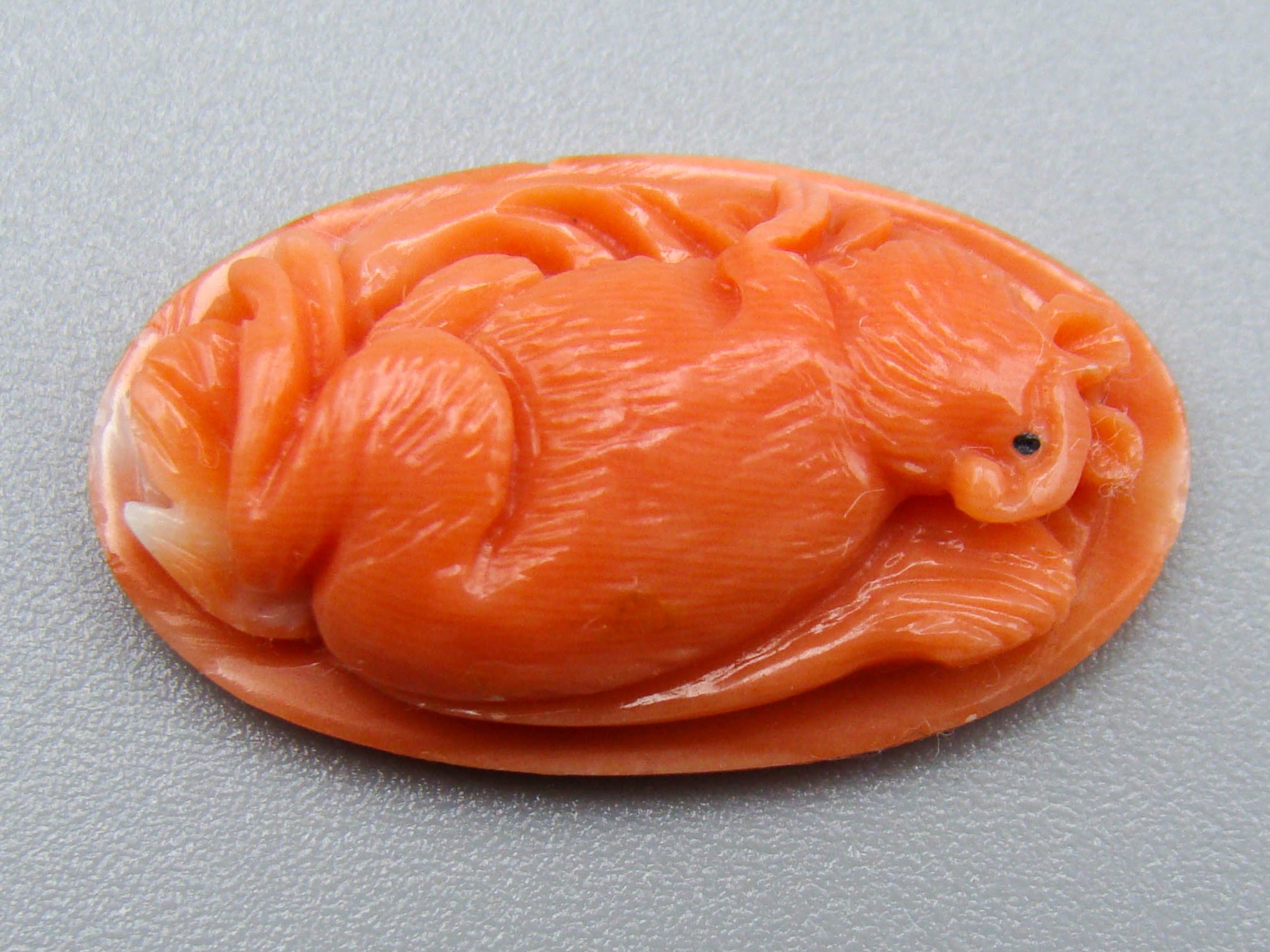 antique coral, natural coral, undyed coral, dark momo orange coral, Italian coral, pacific coral, Sardinian Coral, sea coral, Mediterranean coral, Mediterranean Cameo, Mediterranean orange, Momo Coral, Momo Cameo, Asien coral, Asien Cameo, handcarved coral