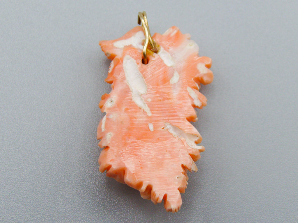 antique coral, natural coral, undyed coral, Salmon coral, Italian coral, pacific coral, Sardinian Coral, sea coral, Mediterranean coral, Mediterranean Cameo, Mediterranean Salmon, coral Pendant, Asien coral, Asien Pendant, handcarved coral, salmon coral, 10 Karat Gold
