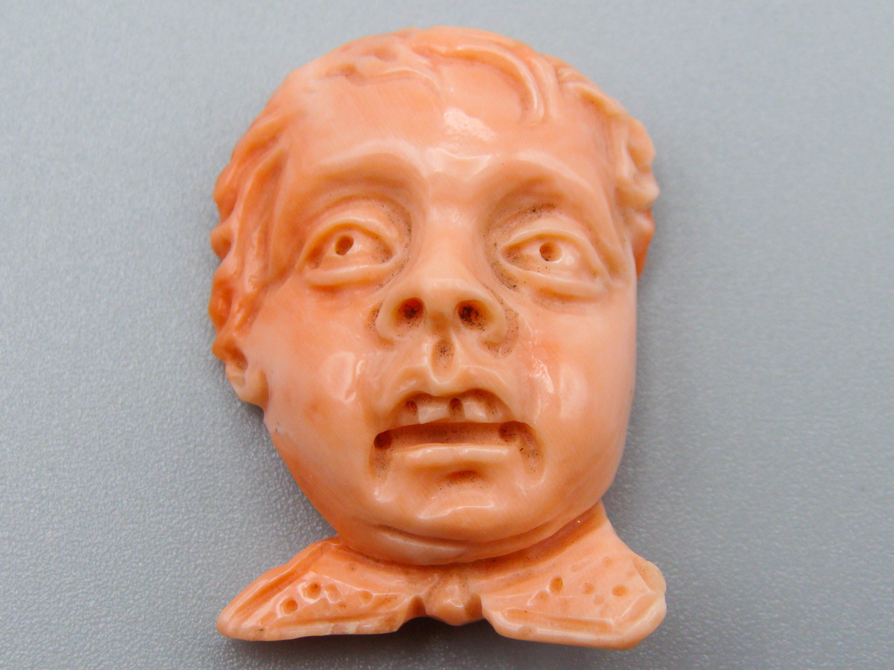 antique coral, natural coral, undyed coral, Salmon coral, Italian coral, pacific coral, Sardinian Coral, sea coral, Mediterranean coral, Mediterranean Cameo, Mediterranean Salmon, coral Cameo, Asien coral, Asien Cameo, handcarved coral