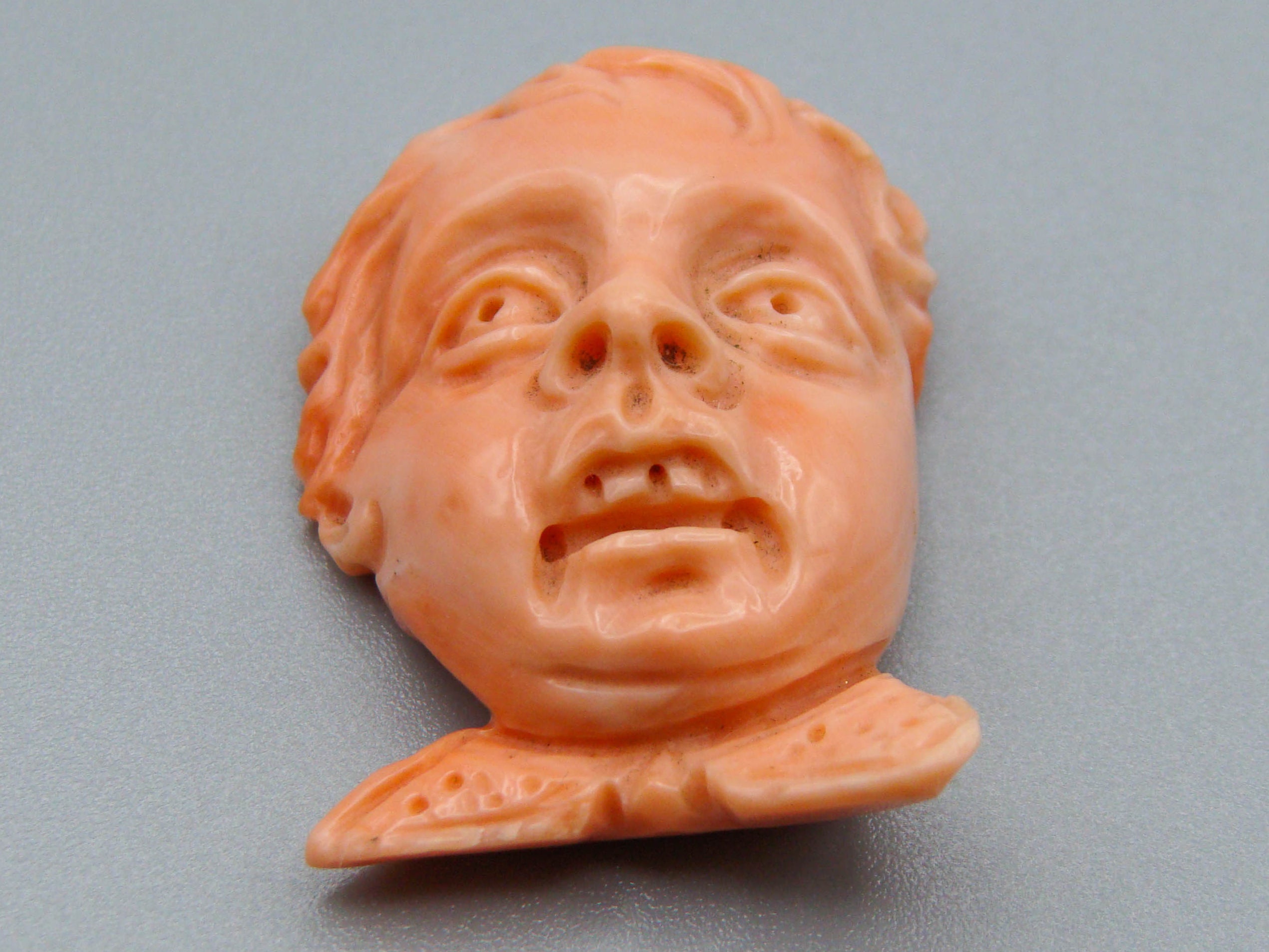 antique coral, natural coral, undyed coral, Salmon coral, Italian coral, pacific coral, Sardinian Coral, sea coral, Mediterranean coral, Mediterranean Cameo, Mediterranean Salmon, coral Cameo, Asien coral, Asien Cameo, handcarved coral