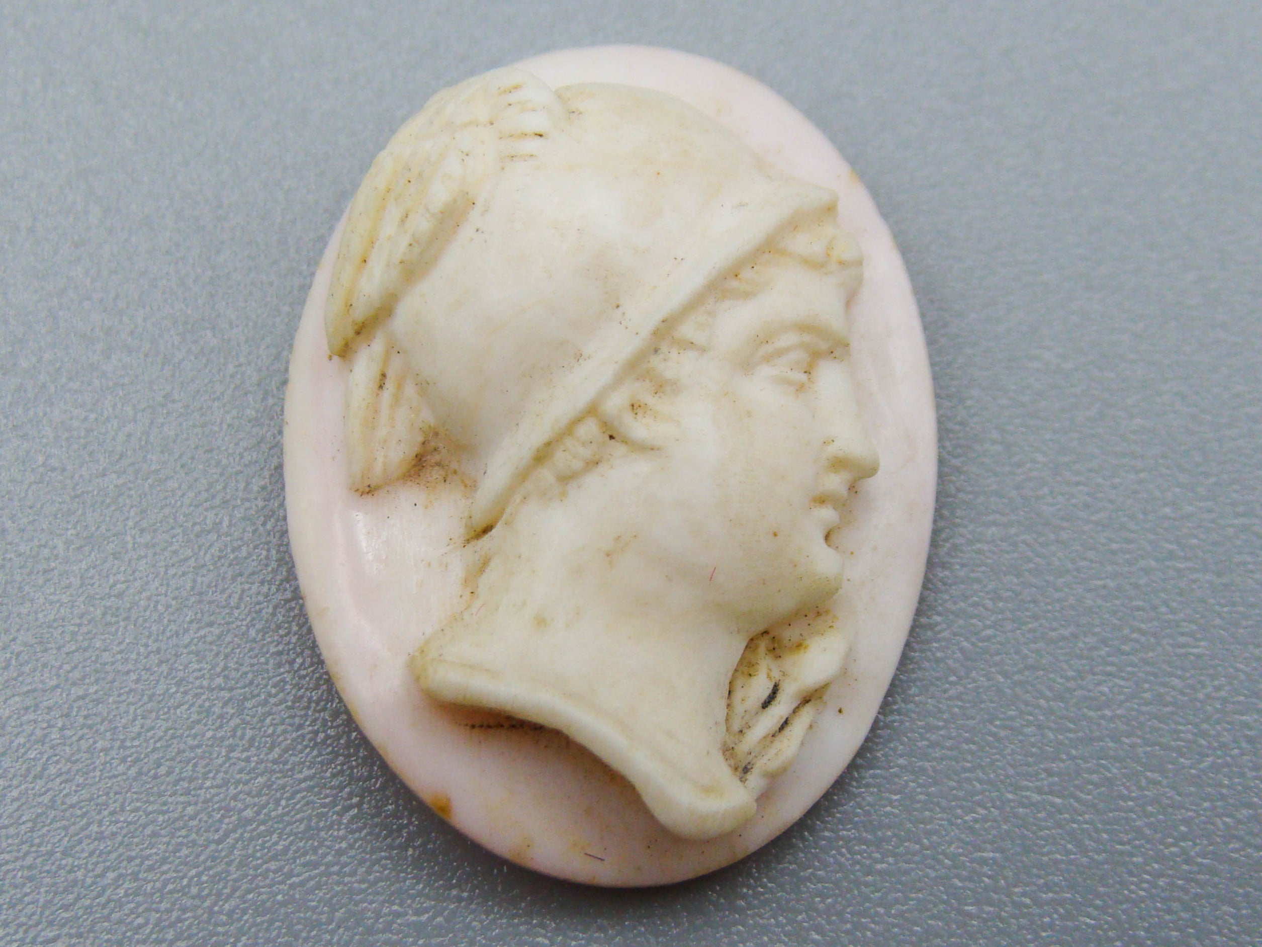 antique coral, natural coral, undyed coral, White coral, Italian coral, pacific coral, Sardinian Coral, sea coral, Mediterranean coral, Mediterranean Cameo, Mediterranean Angel skin, Angel skin Cameo, White Cameo, Asien coral, Asien Cameo, handcarved coral