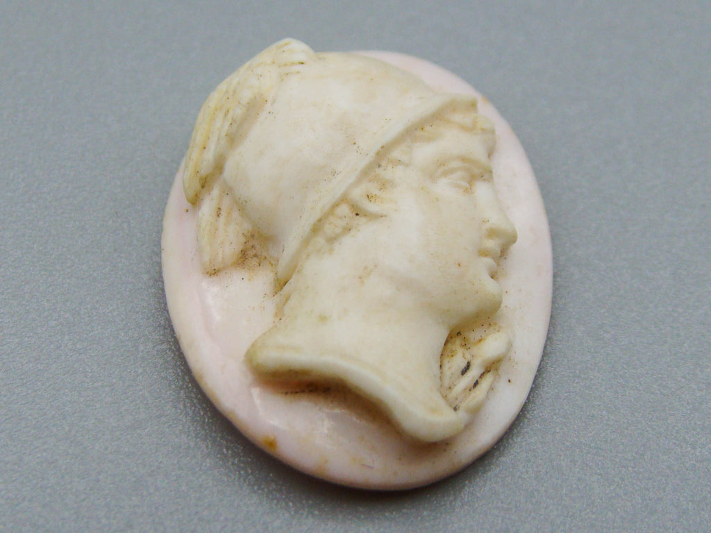antique coral, natural coral, undyed coral, White coral, Italian coral, pacific coral, Sardinian Coral, sea coral, Mediterranean coral, Mediterranean Cameo, Mediterranean Angel skin, Angel skin Cameo, White Cameo, Asien coral, Asien Cameo, handcarved coral