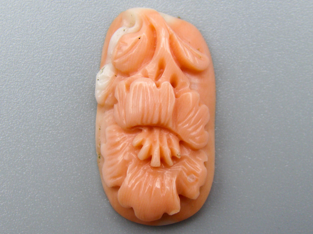 antique coral, natural coral, undyed coral, momo Salmon coral, Italian coral, pacific coral, Sardinian Coral, sea coral, Mediterranean coral, Mediterranean Cameo, Mediterranean Momo Salmon, coral Cameo, Asien coral, Asien Cameo, handcarved coral, momo coral