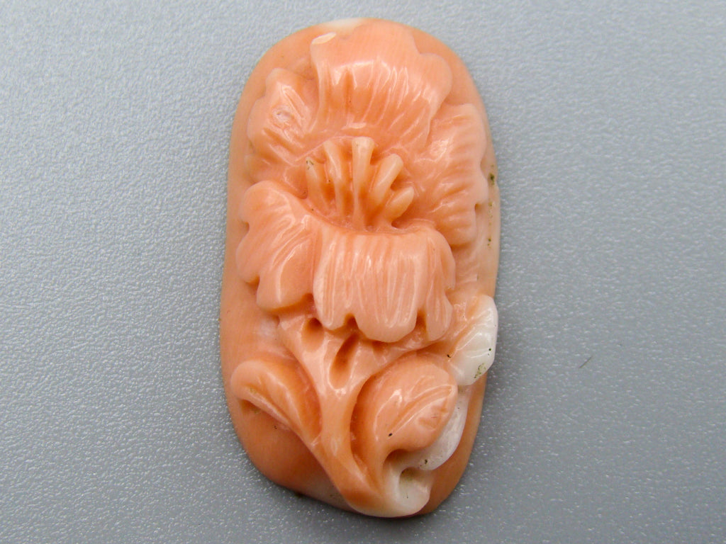 antique coral, natural coral, undyed coral, momo Salmon coral, Italian coral, pacific coral, Sardinian Coral, sea coral, Mediterranean coral, Mediterranean Cameo, Mediterranean Momo Salmon, coral Cameo, Asien coral, Asien Cameo, handcarved coral, momo coral