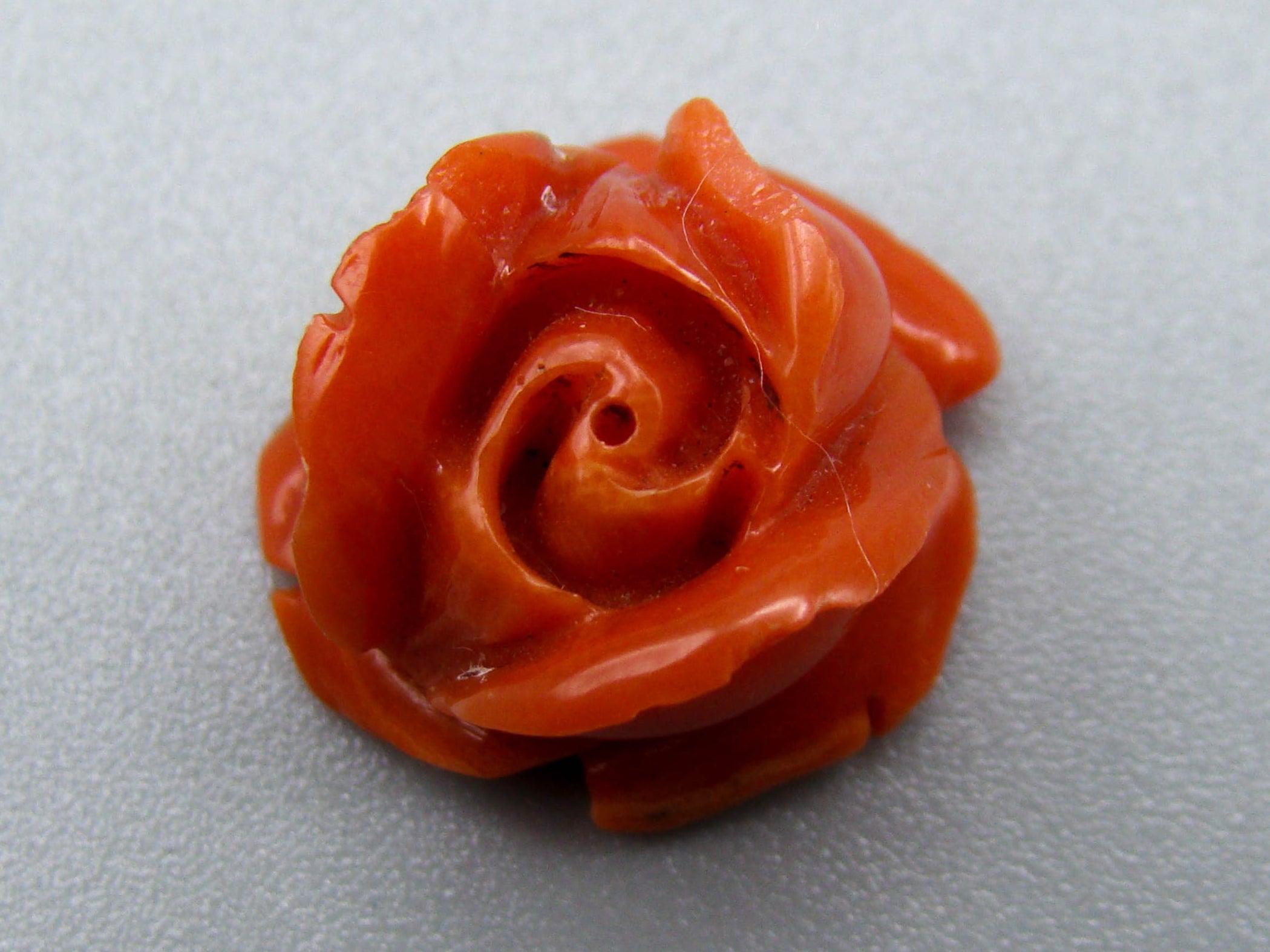 antique coral, natural coral, undyed coral, dark red coral, blood red coral, Italian coral, pacific coral, Sardinian Coral, Coral beads, Red Coral Cameo, sea coral, Mediterranean coral, Asien Cameo, Asien red Cameo