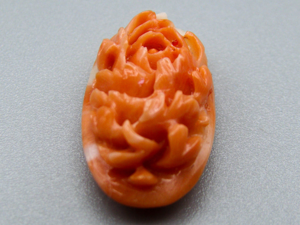 antique coral, natural coral, undyed coral, momo salmon coral, Italian coral, pacific coral, Sardinian Coral, sea coral, Mediterranean coral, Mediterranean Pendant, coral Pendant, Asien coral, Asien Pendant, handcarved coral, momo salmon coral Pendant