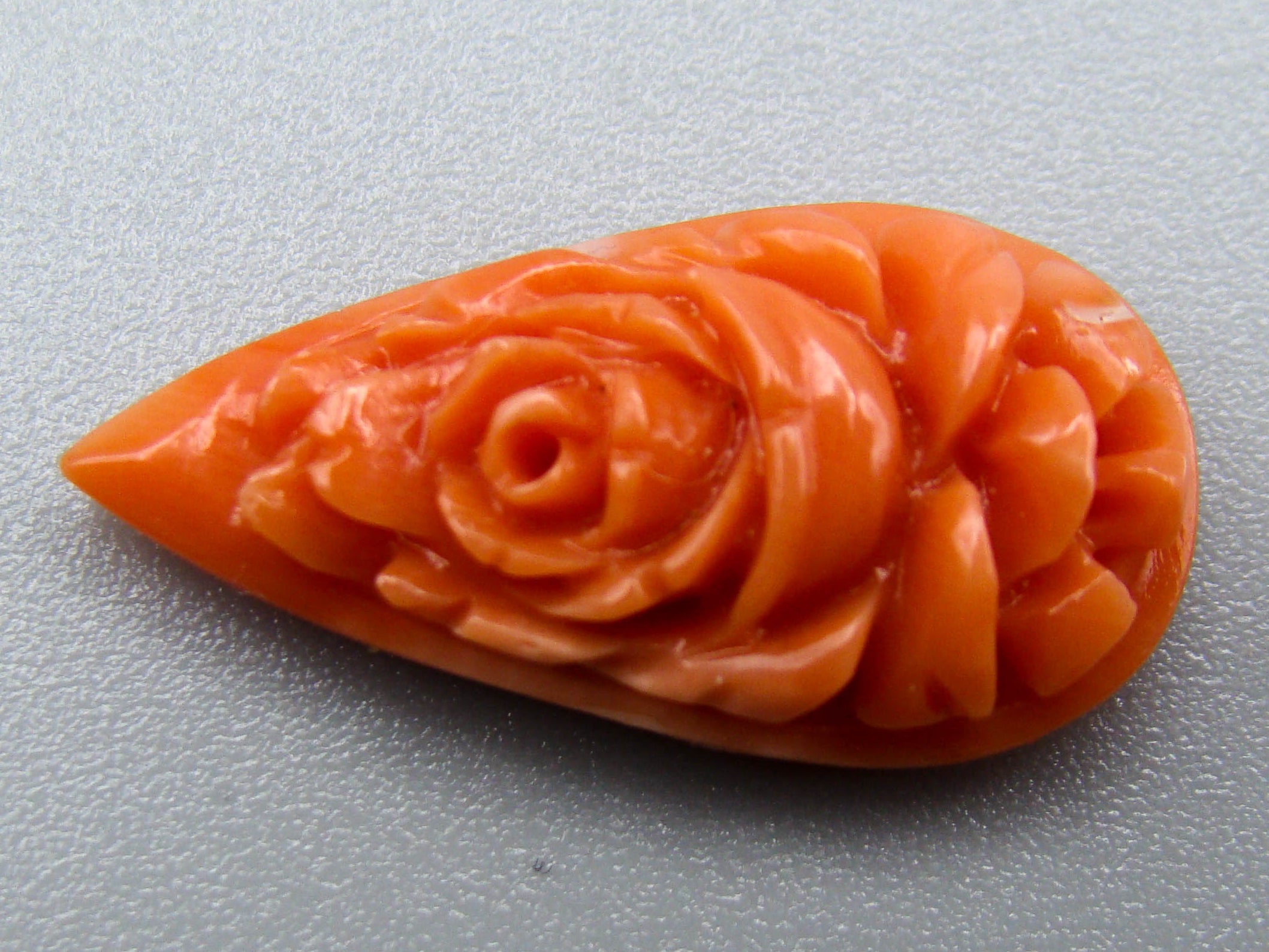 antique coral, natural coral, undyed coral, dark orange coral, Italian coral, pacific coral, Sardinian Coral, sea coral, Mediterranean coral, Mediterranean Cameo, Mediterranean orange, Asien coral, Asien Cameo, handcarved coral, Orange Cameo Coral