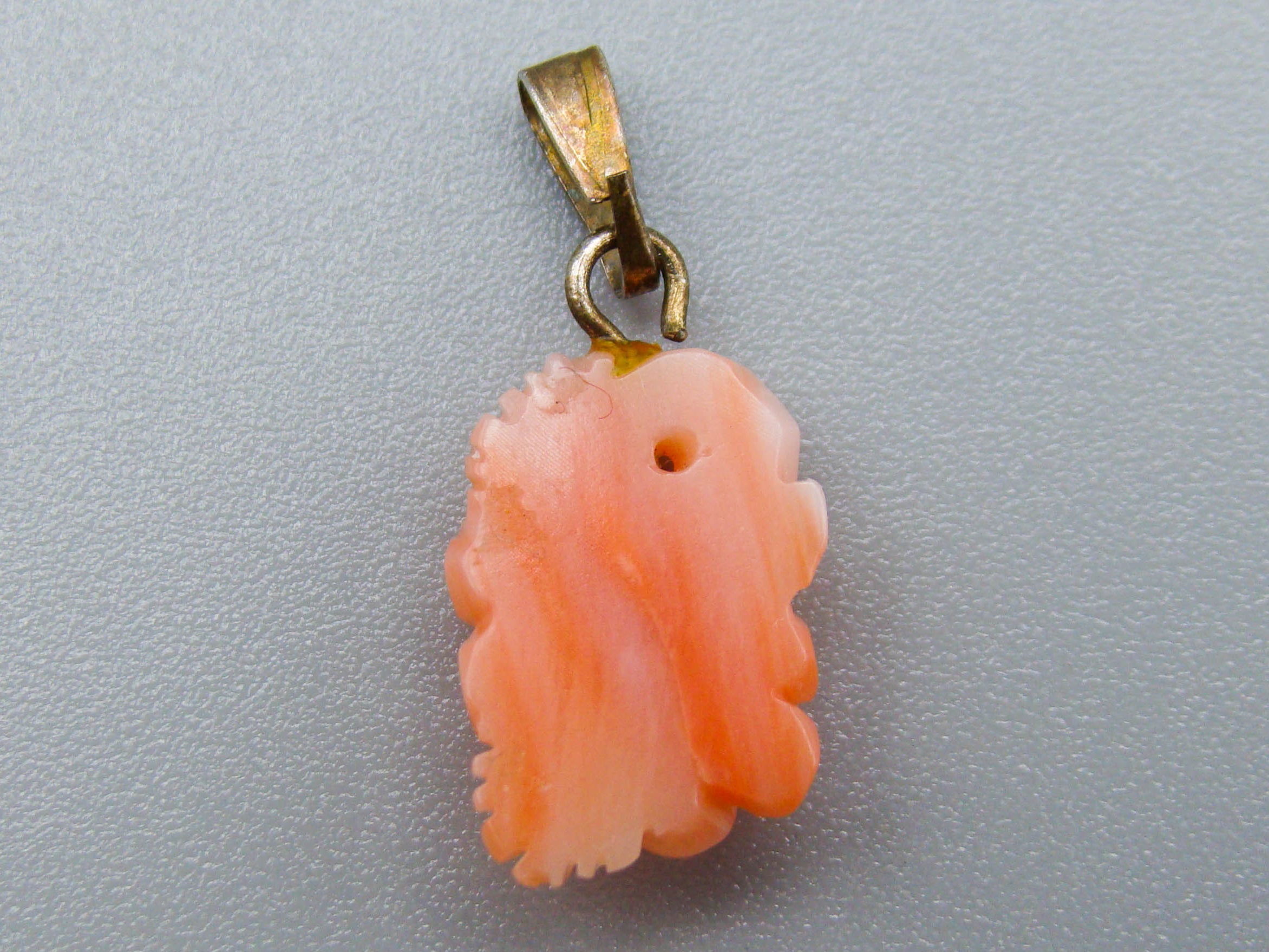 antique coral, natural coral, undyed coral, Salmon coral, Italian coral, pacific coral, Sardinian Coral, sea coral, Mediterranean coral, Mediterranean pendant, Mediterranean salmon, coral pendant, Asien coral, Asien pendant, handcarved coral