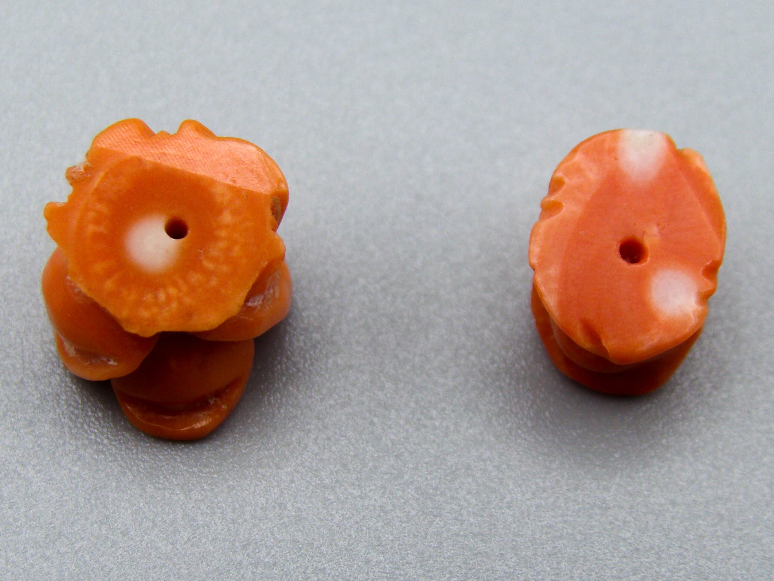 antique coral, natural coral, undyed coral, dark momo orange coral, Italian coral, pacific coral, Sardinian Coral, sea coral, Mediterranean coral, Mediterranean Cameo, coral Cameo, Asien coral, Asien Cameo, handcarved coral, momo Coral Cameo