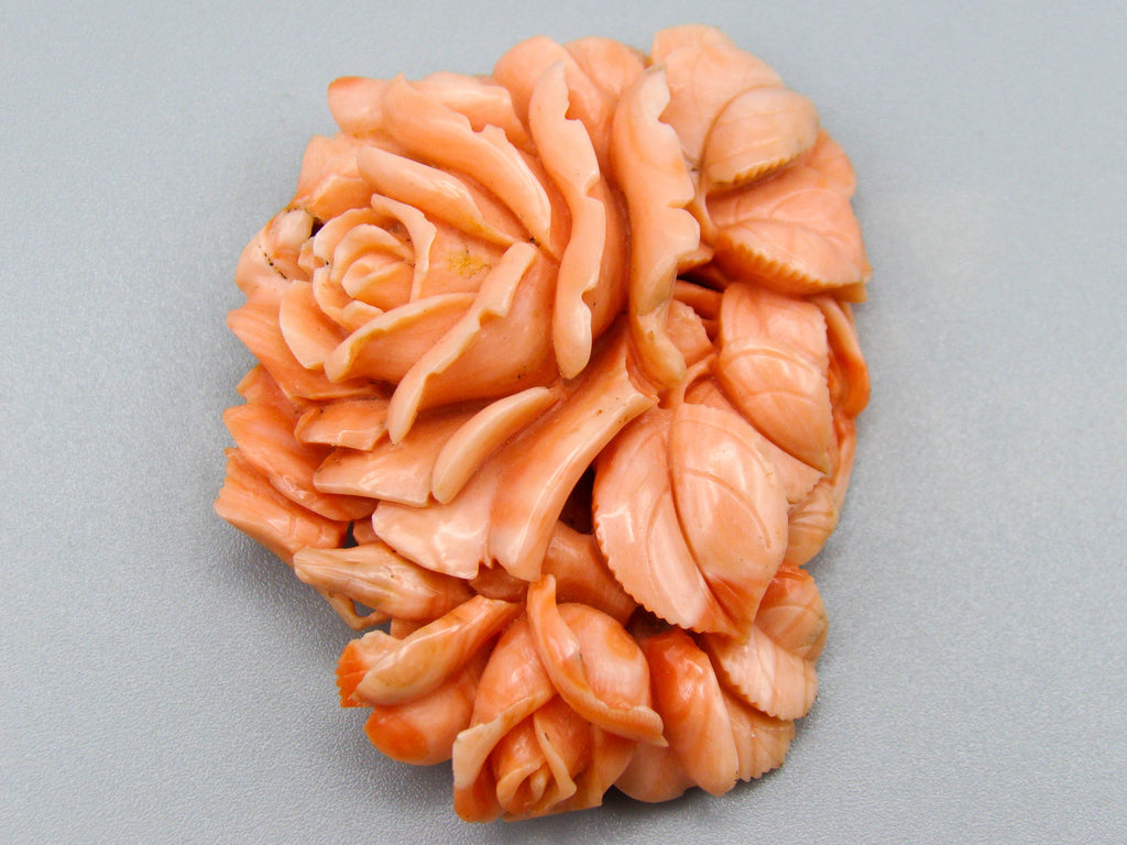 antique coral, natural coral, undyed coral, Salmon coral, Italian coral, pacific coral, Sardinian Coral, sea coral, Mediterranean coral, Mediterranean brooch, Mediterranean salmon, Asien coral, Asien brooch, handcarved coral