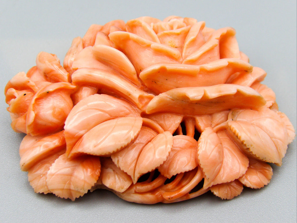 antique coral, natural coral, undyed coral, Salmon coral, Italian coral, pacific coral, Sardinian Coral, sea coral, Mediterranean coral, Mediterranean brooch, Mediterranean salmon, Asien coral, Asien brooch, handcarved coral