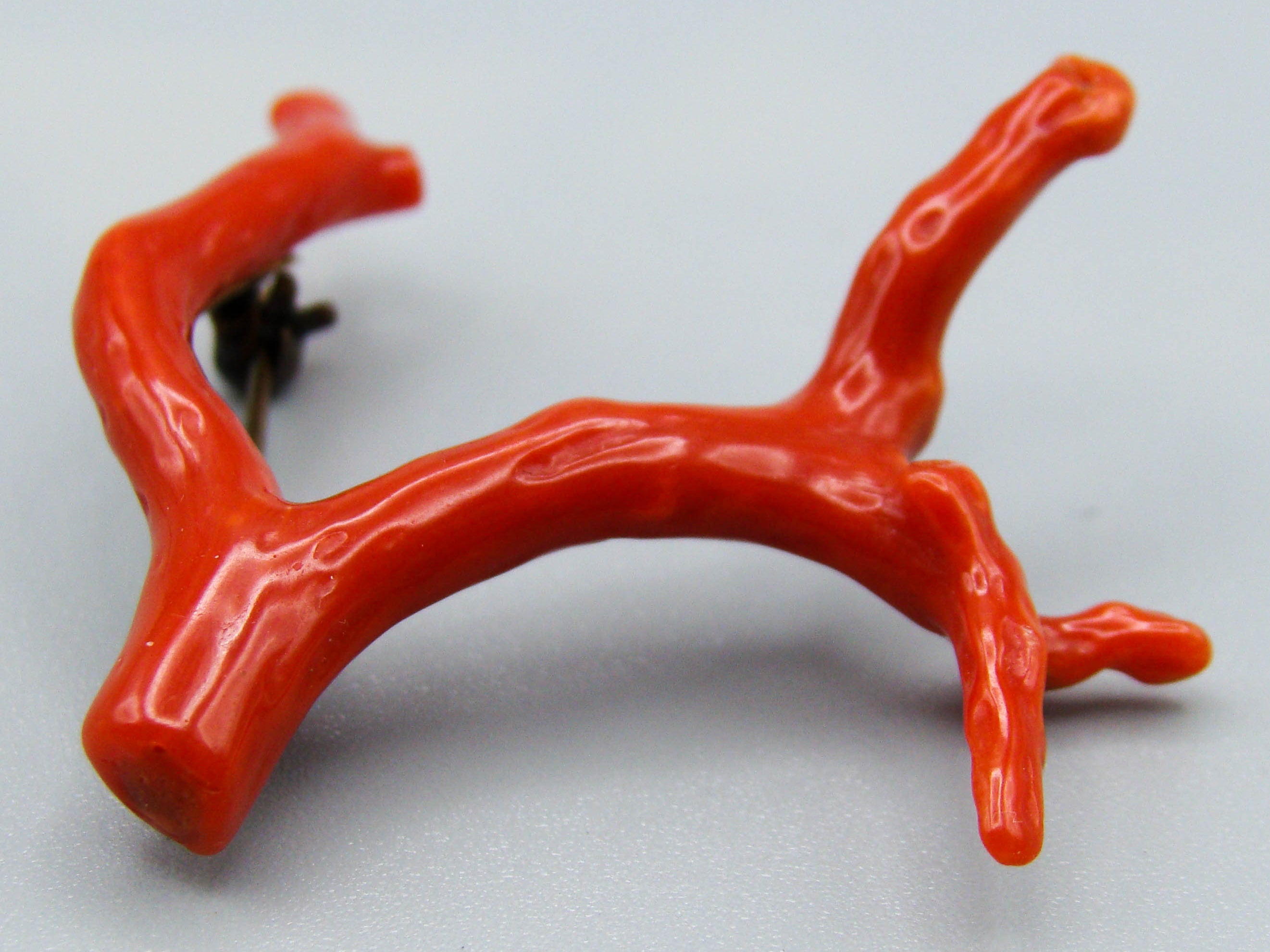 antique coral, natural coral, undyed coral, dark red coral, blood red coral, Italian coral, pacific coral, Sardinian Coral, Coral brooch, sea coral, aka coral