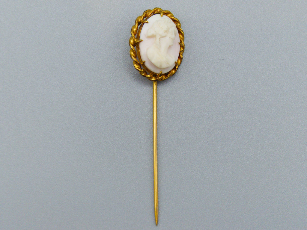 antique coral, natural coral, undyed coral, White - Angel skin coral, Italian coral, pacific coral, Sardinian Coral, sea coral, Mediterranean coral, Mediterranean Pin, Mediterranean Cameo, coral Pin, Asien coral, Asien Pin, handcarved coral, Gold 8 Karat
