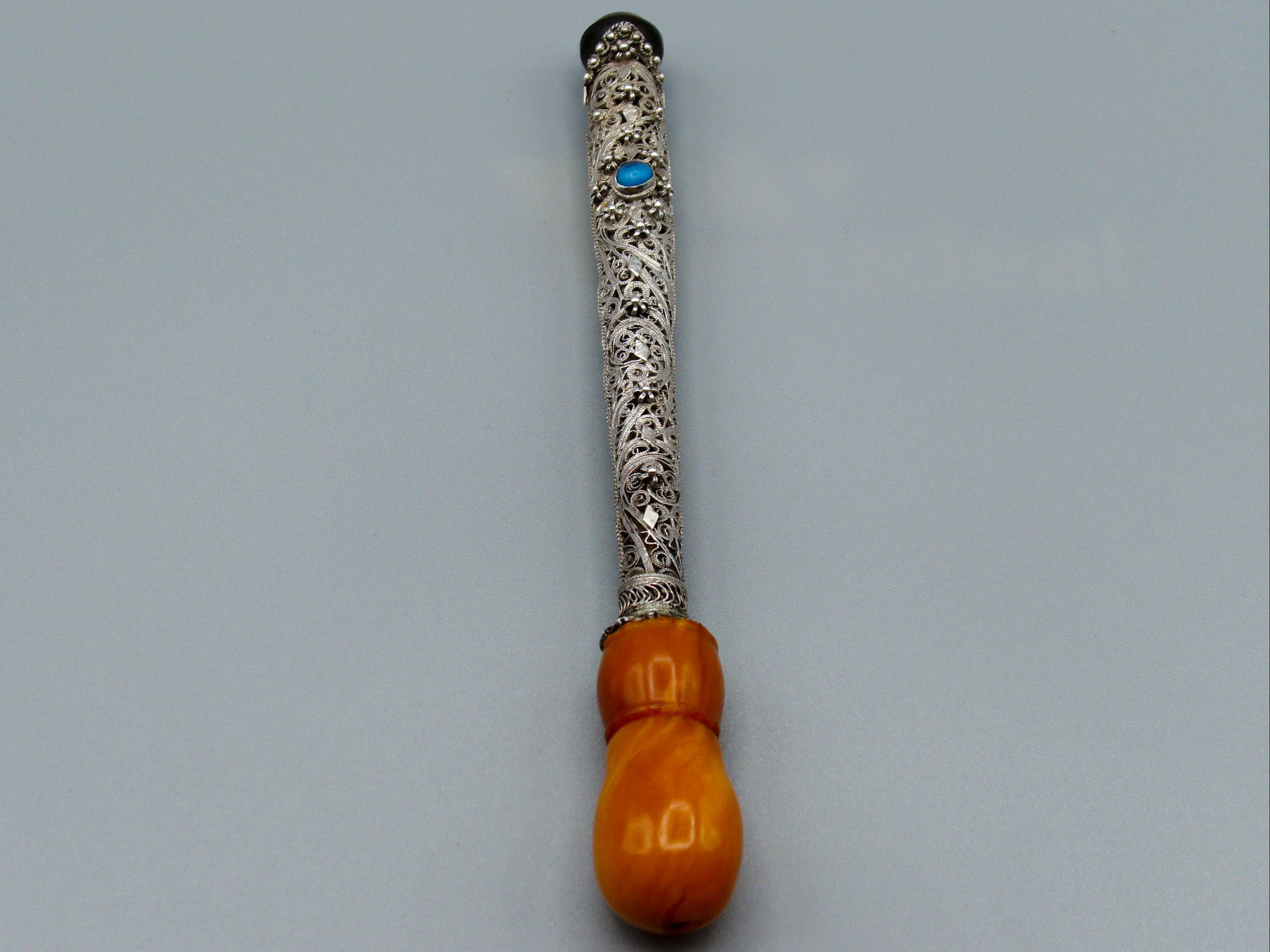 Antique Baltic egg yolk Natural Amber Hookah Mouthpiece - Kingdom of Antique Arts