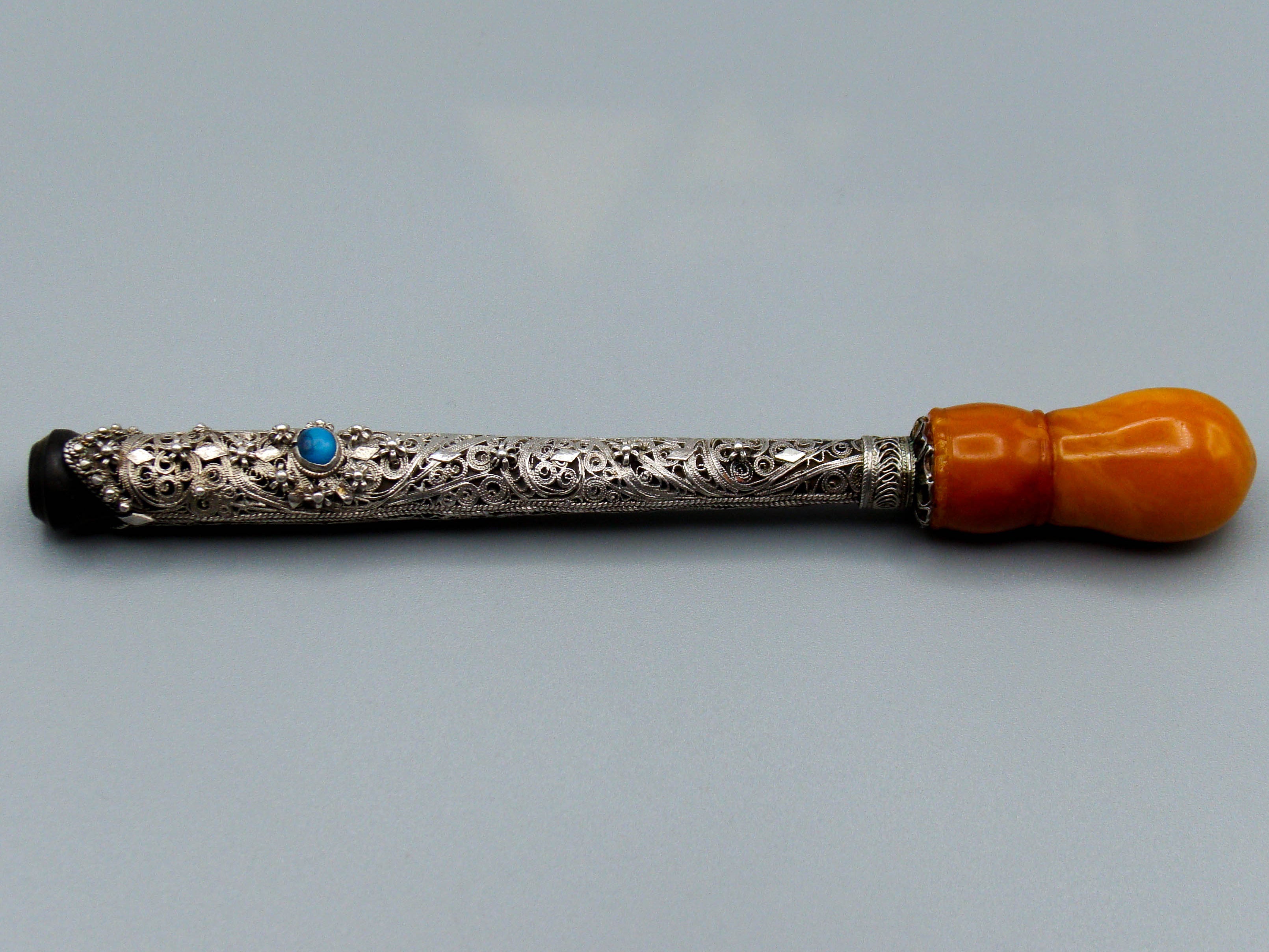 Antique Baltic egg yolk Natural Amber Hookah Mouthpiece - Kingdom of Antique Arts